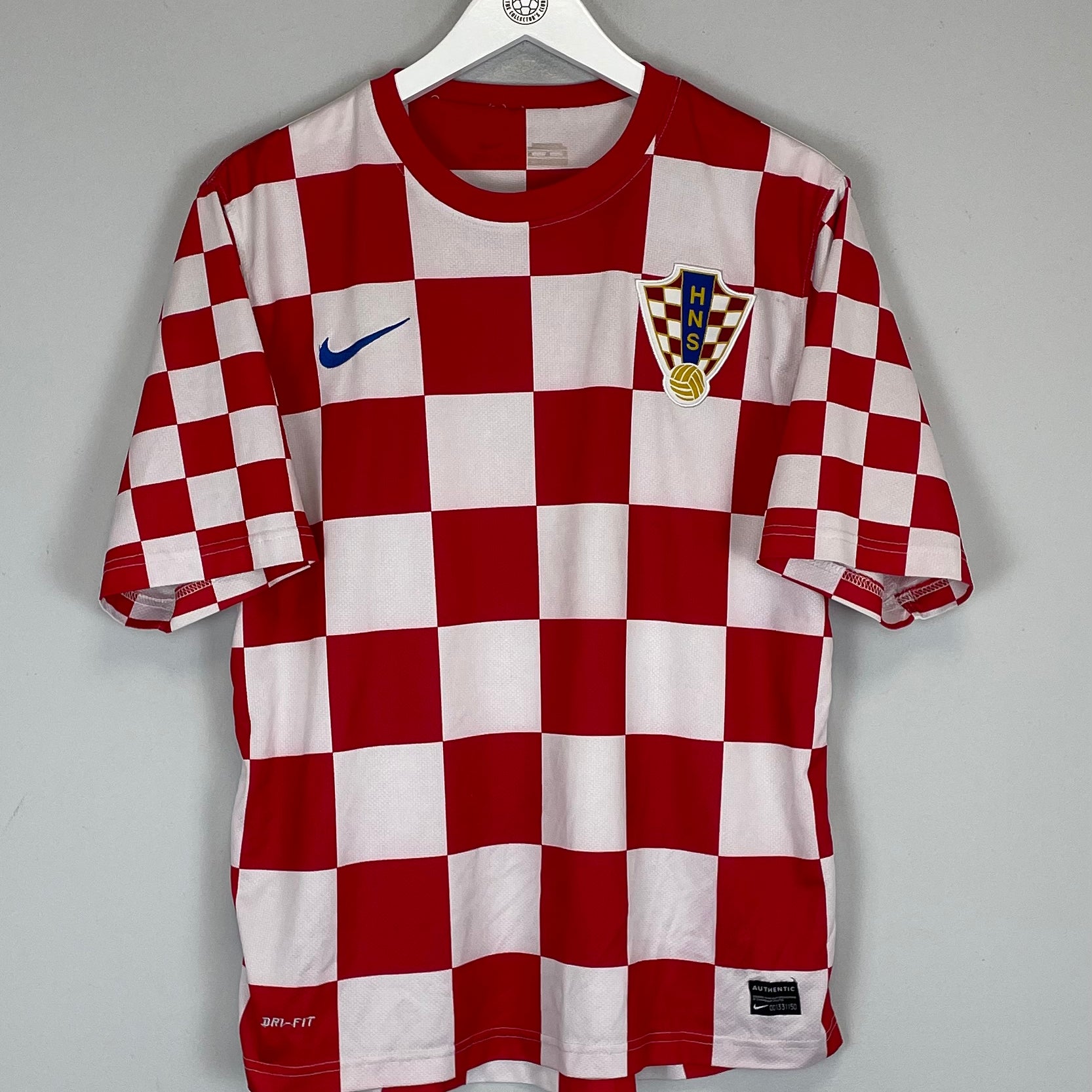 Shop 2012/13 CROATIA HOME SHIRT (M) NIKE, classic football shirts, vintage football shirts & retro soccer jerseys at Cult Kits