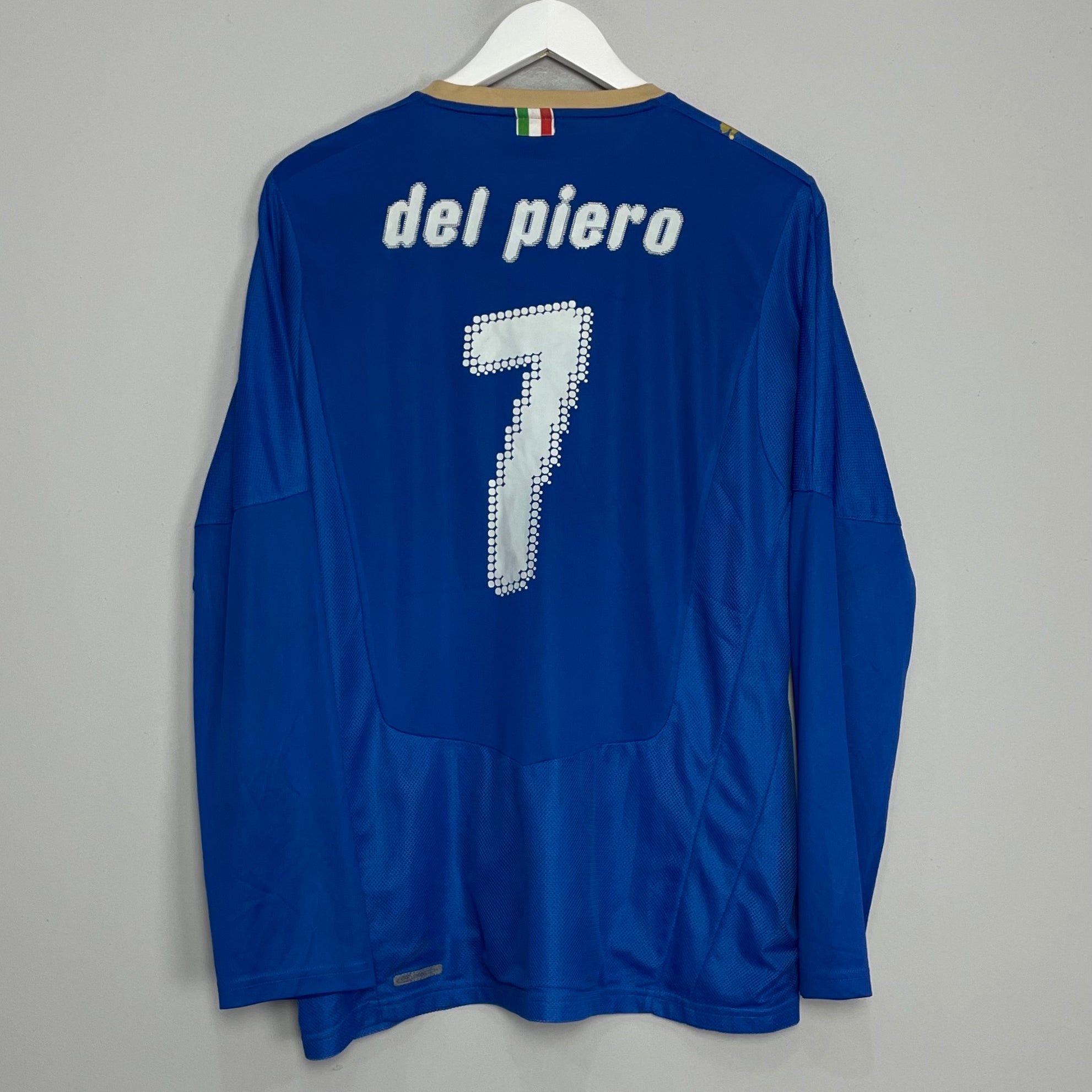 Shop 2007/08 ITALY DEL PIERO #7 L/S HOME SHIRT (L) PUMA, classic football shirts, vintage football shirts & retro soccer jerseys at Cult Kits