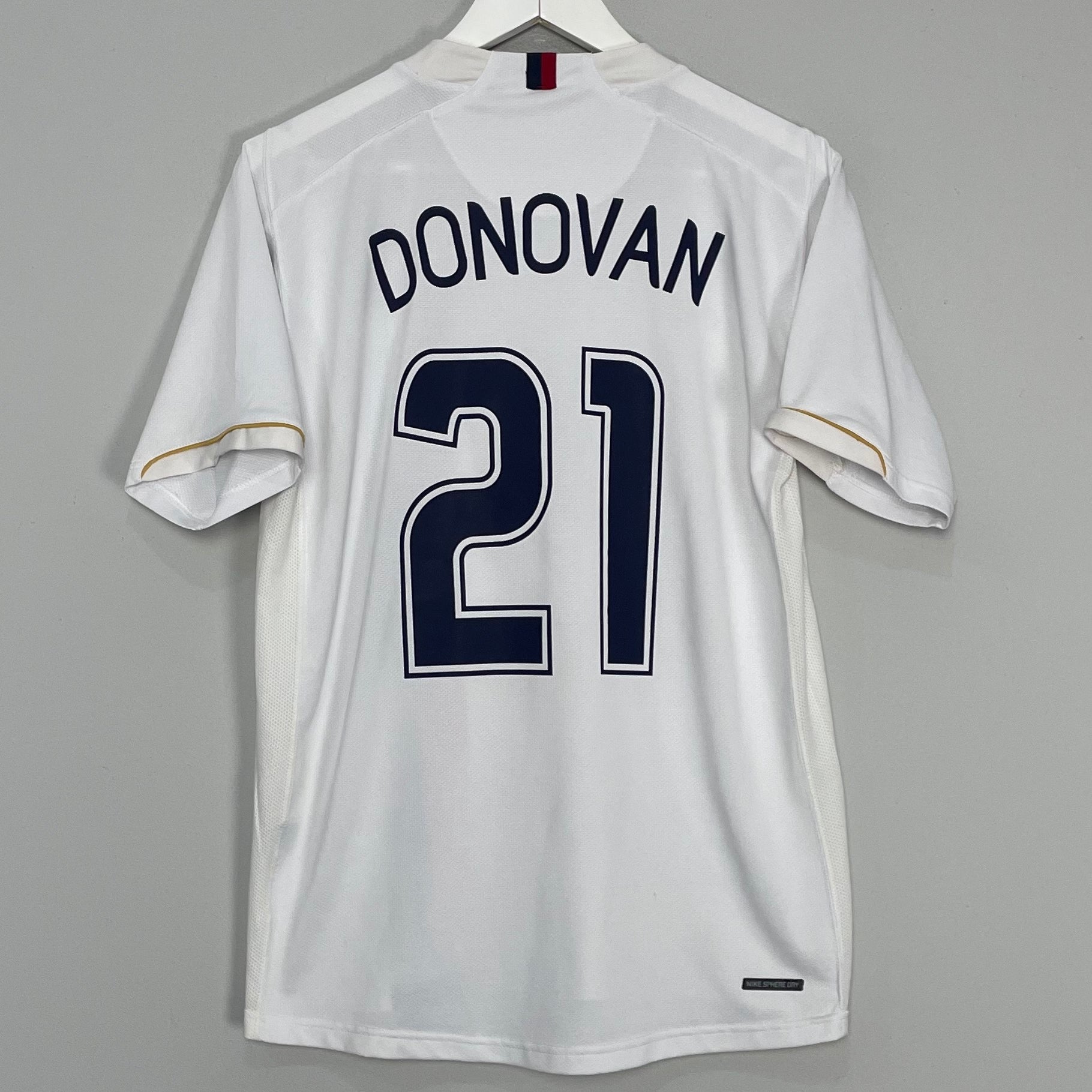 Shop 2006/07 USA DONOVAN #21 AWAY SHIRT (M) NIKE, classic football shirts, vintage football shirts & retro soccer jerseys at Cult Kits