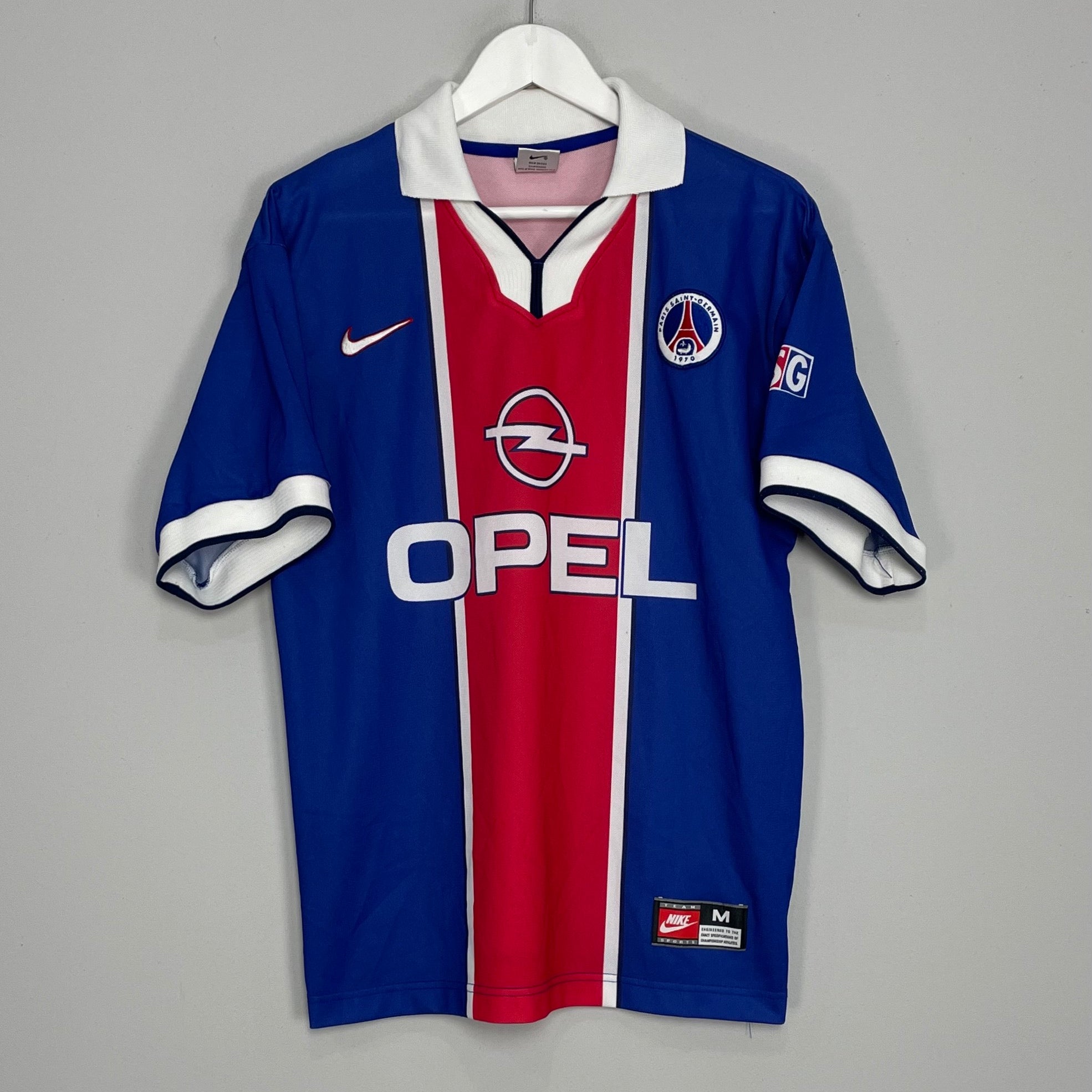 Shop 1997/98 PSG HOME SHIRT (M) NIKE, classic football shirts, vintage football shirts & retro soccer jerseys at Cult Kits