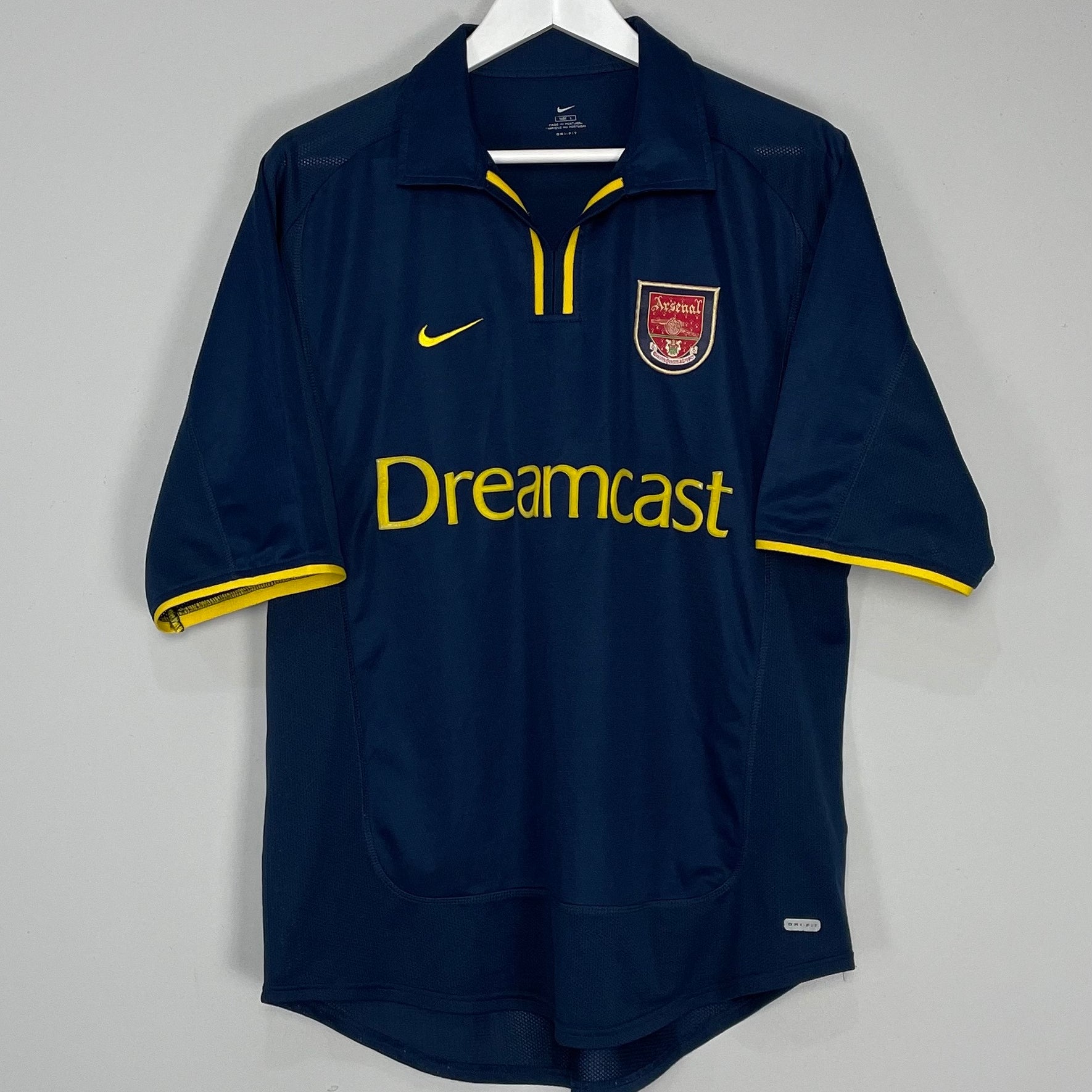 Shop 2000/02 ARSENAL EUROPEAN AWAY SHIRT (L) NIKE, classic football shirts, vintage football shirts & retro soccer jerseys at Cult Kits