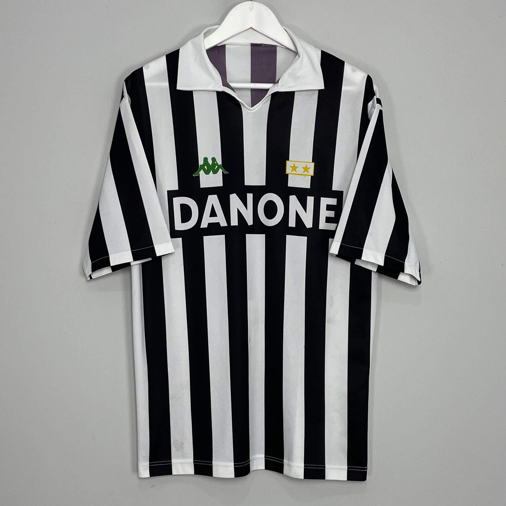 Shop 1992/94 JUVENTUS HOME SHIRT (L) KAPPA, classic football shirts, vintage football shirts & retro soccer jerseys at Cult Kits