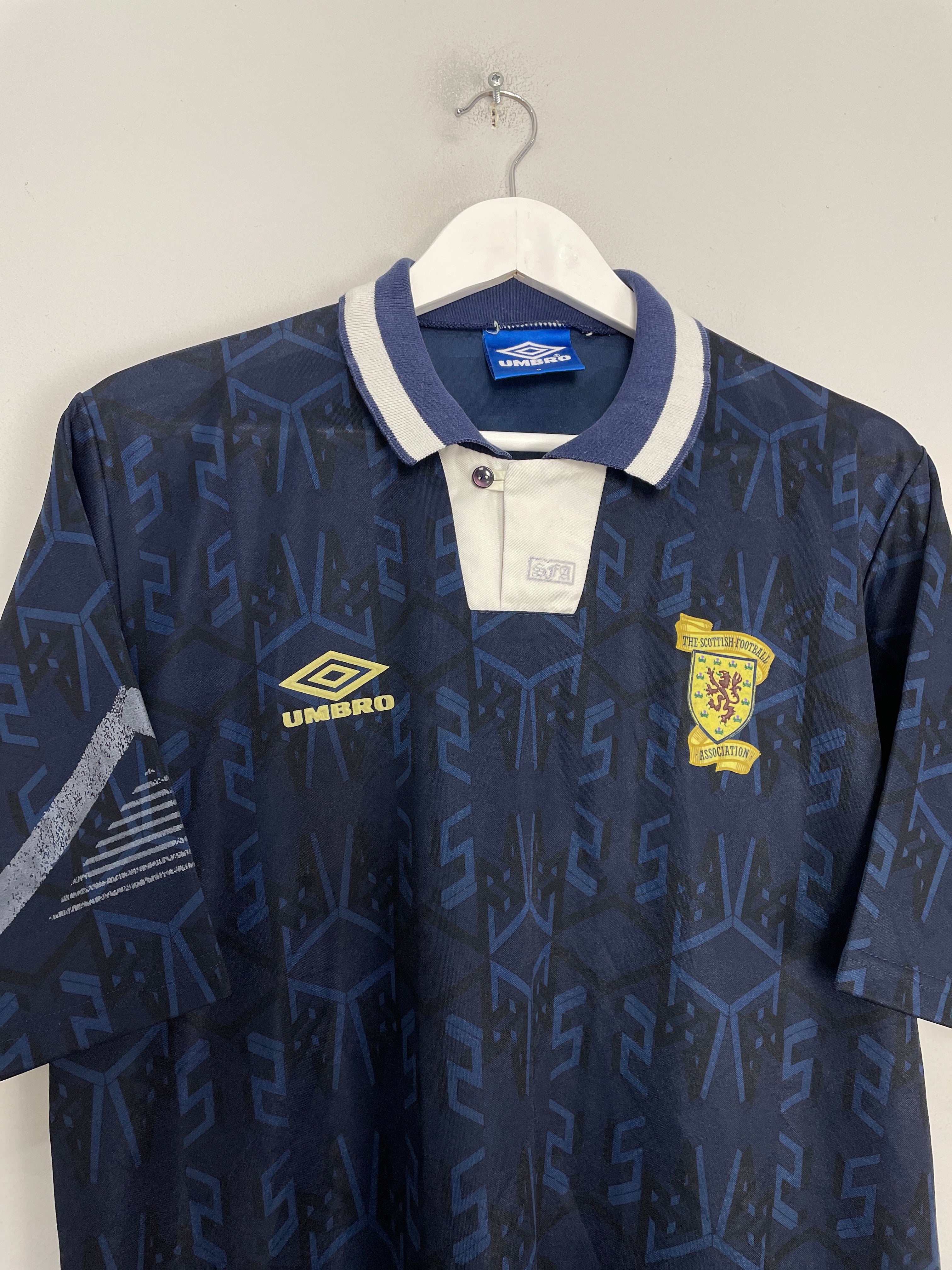 Shop 1991/94 SCOTLAND HOME SHIRT (L) UMBRO, classic football shirts, vintage football shirts & retro soccer jerseys at Cult Kits