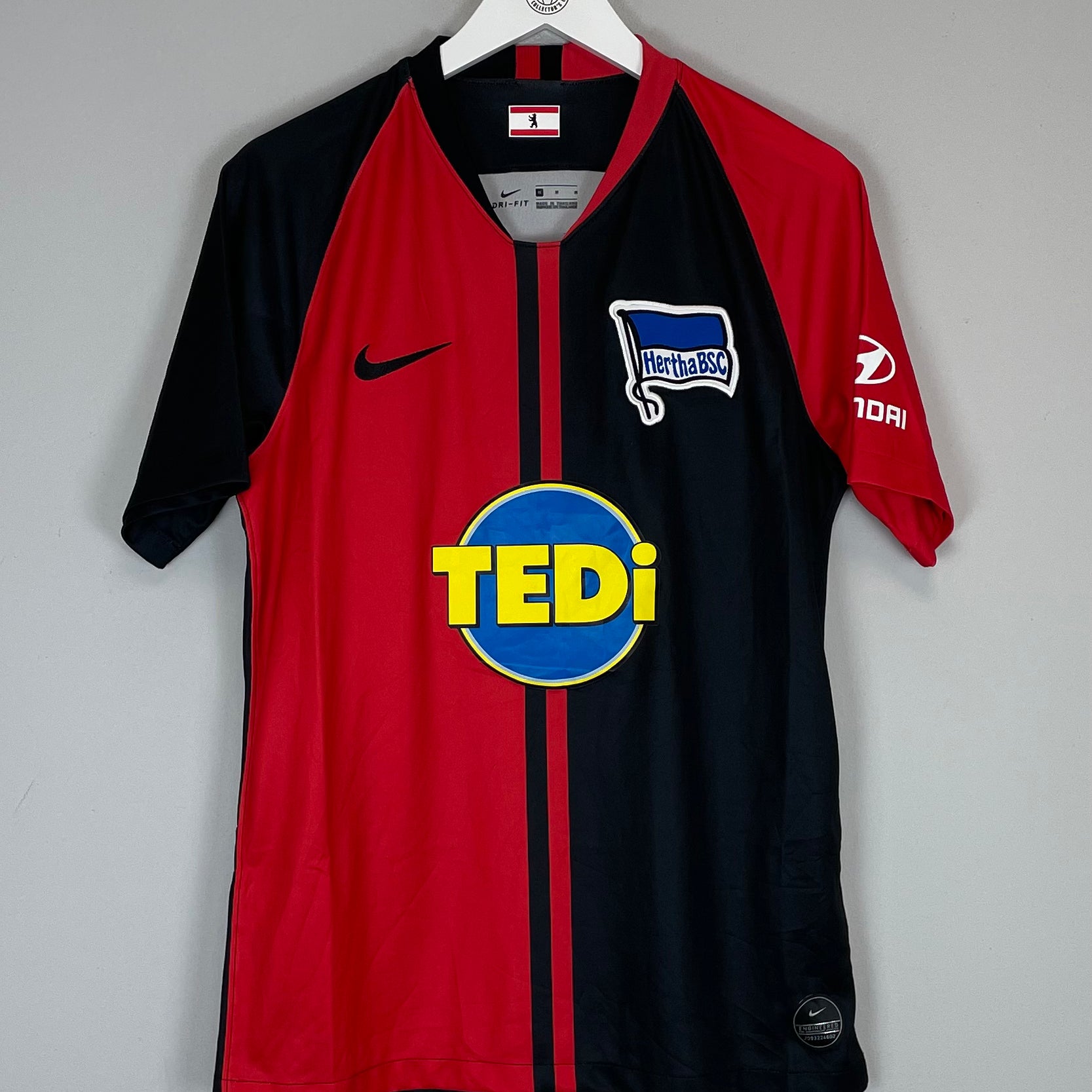 Shop 2019/20 HERTHA BERLIN AWAY SHIRT (M) NIKE, classic football shirts, vintage football shirts & retro soccer jerseys at Cult Kits