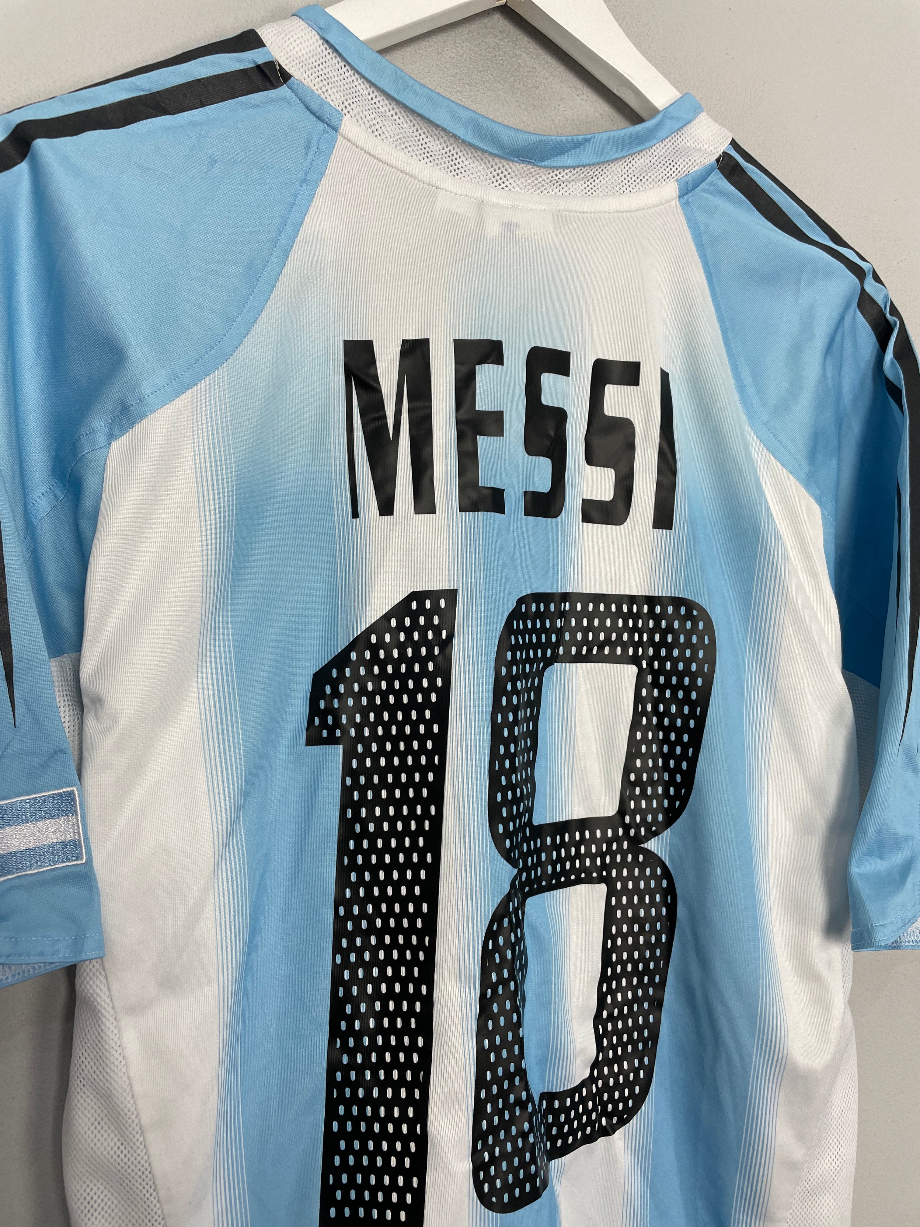 Shop 2004/05 ARGENTINA MESSI #18 HOME SHIRT (M) ADIDAS, classic football shirts, vintage football shirts & retro soccer jerseys at Cult Kits