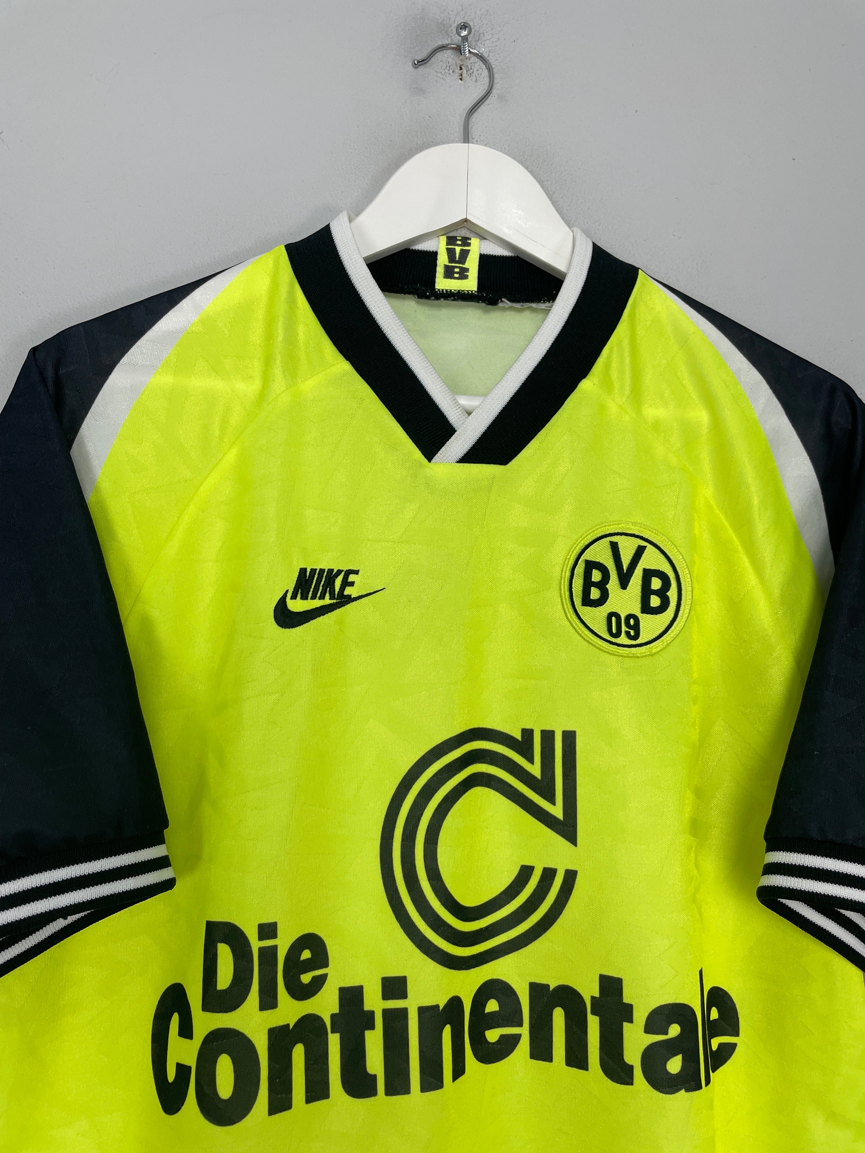 Shop 1995/96 DORTMUND HOME SHIRT (M) NIKE, classic football shirts, vintage football shirts & retro soccer jerseys at Cult Kits