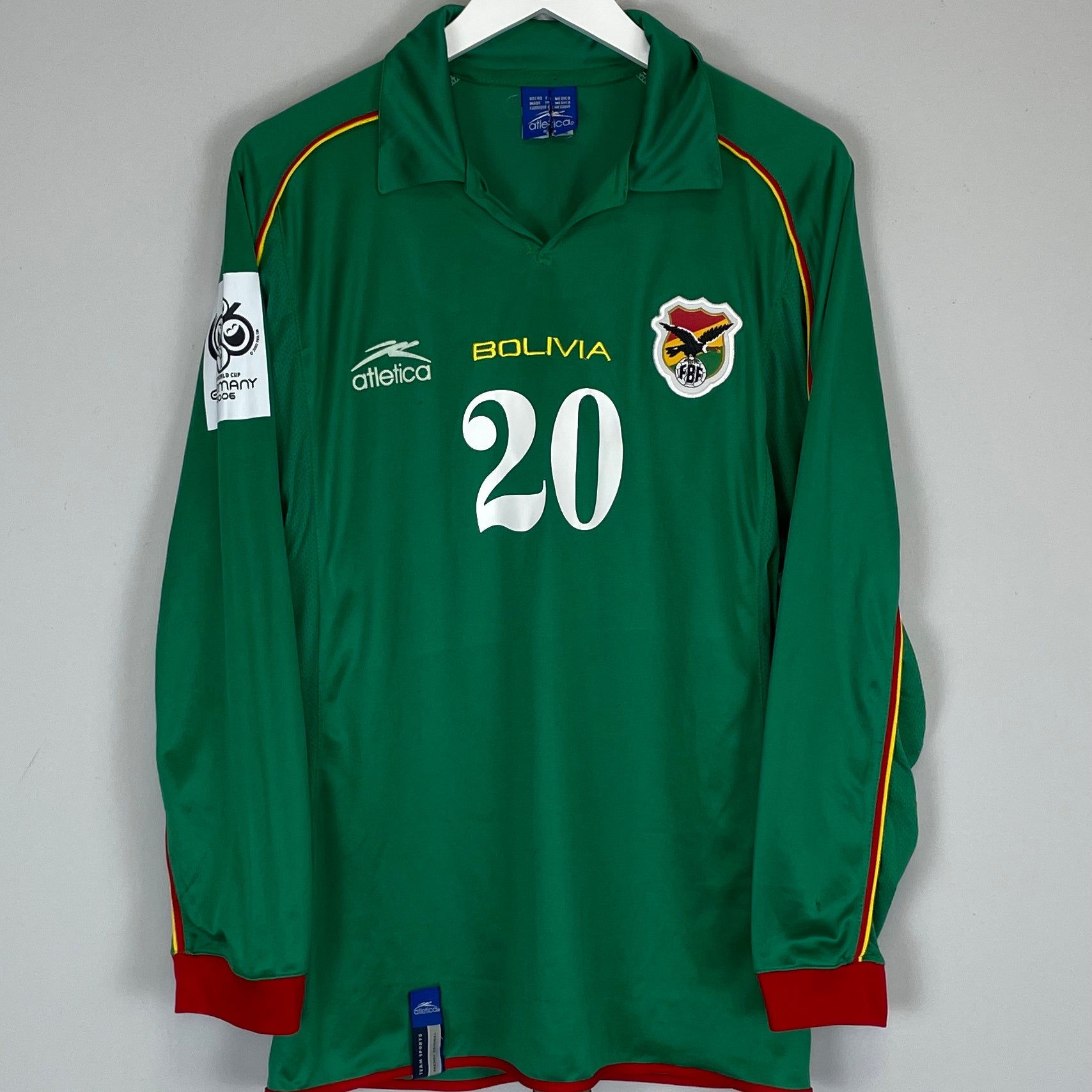 Shop 2004/06 BOLIVIA BOTERO #20 L/S HOME SHIRT (M) ATLETICA, classic football shirts, vintage football shirts & retro soccer jerseys at Cult Kits