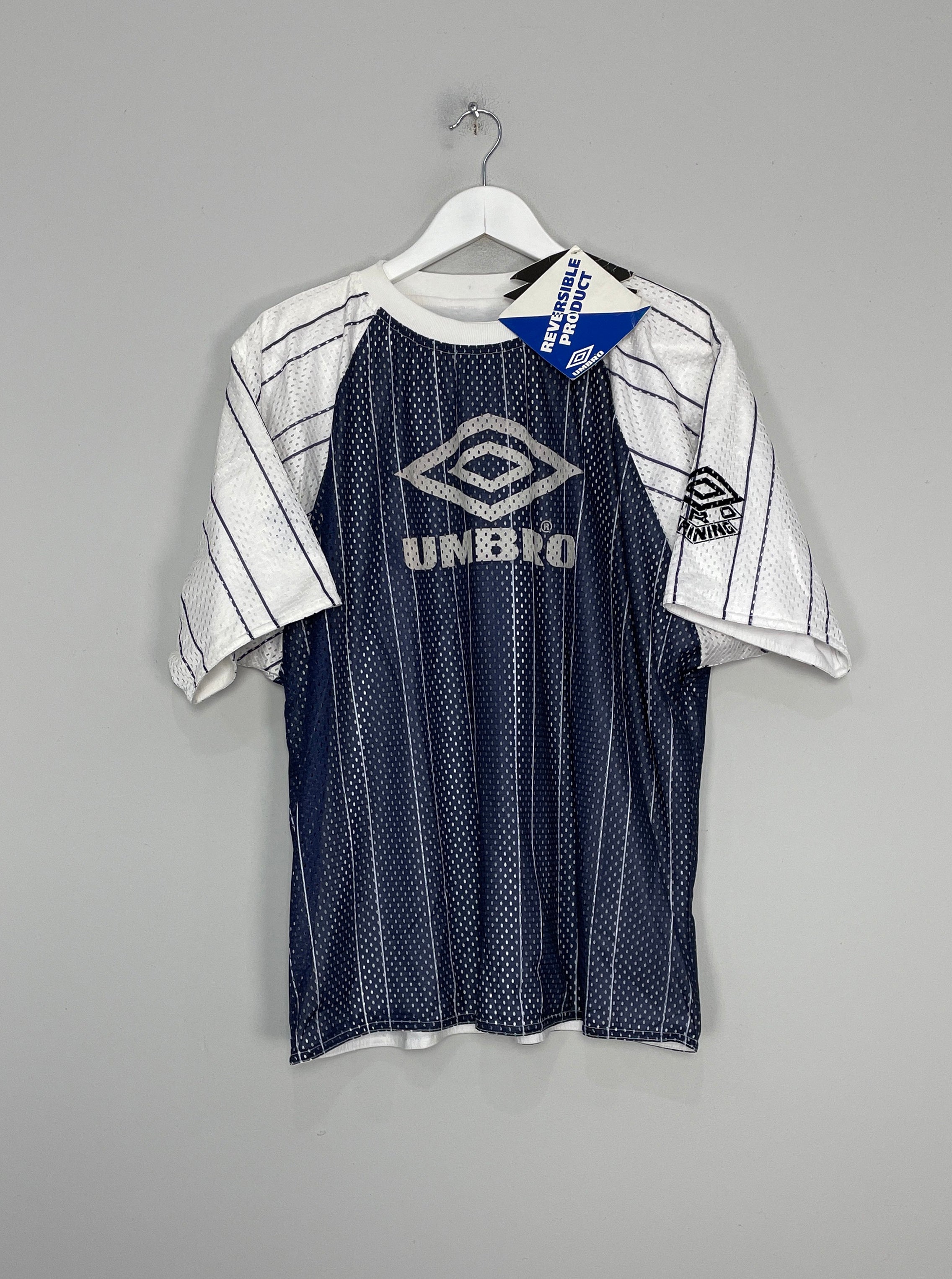 Shop 1994/96 UMBRO PRO TRAINING *BNWT* REVERSIBLE HEAVYWEIGHT TRAINING SHIRT (M), classic football shirts, vintage football shirts & retro soccer jerseys at Cult Kits