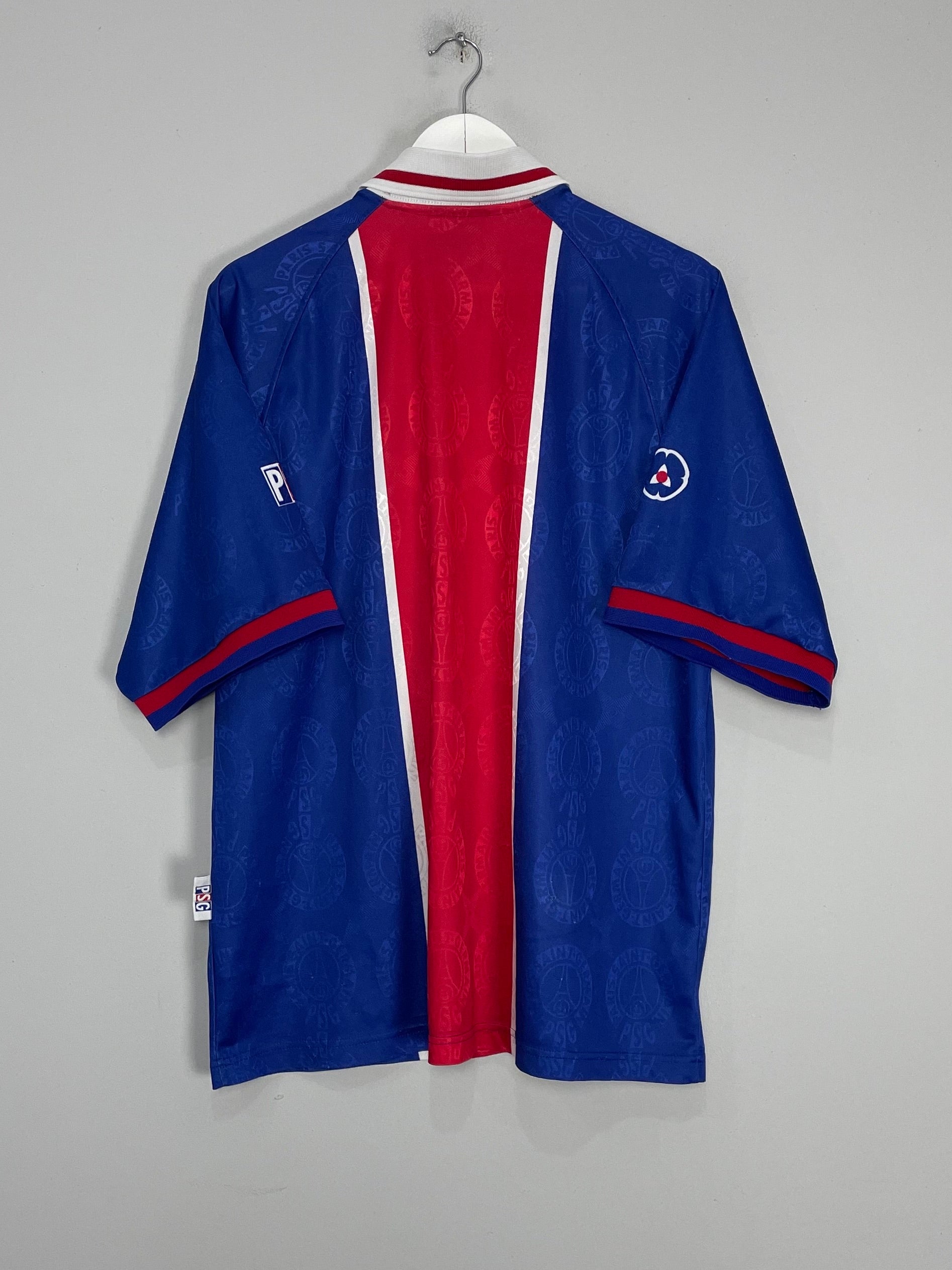 Shop 1996/98 PSG HOME SHIRT (XL) NIKE, classic football shirts, vintage football shirts & retro soccer jerseys at Cult Kits