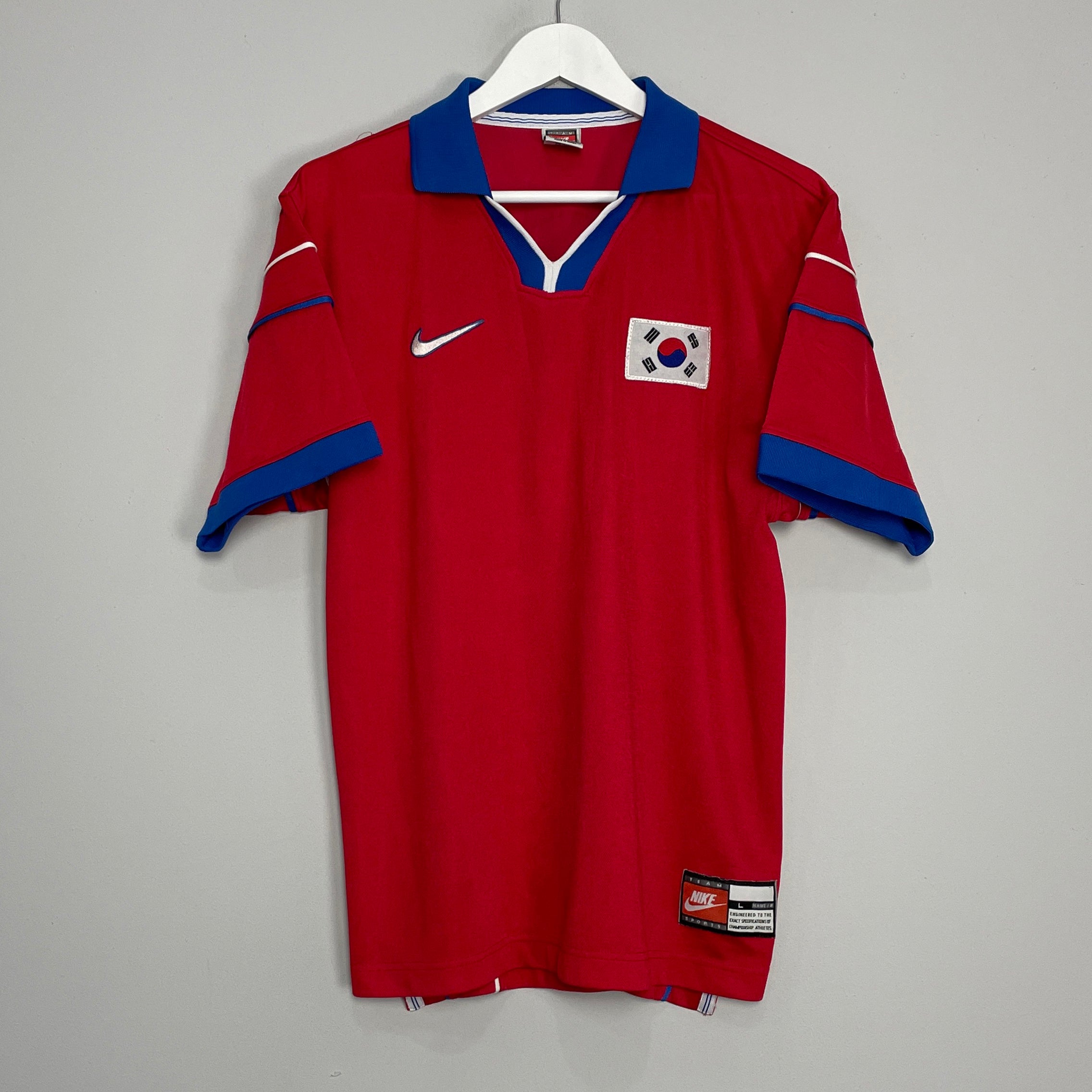 Shop 1998/01 SOUTH KOREA HOME SHIRT (L) NIKE, classic football shirts, vintage football shirts & retro soccer jerseys at Cult Kits