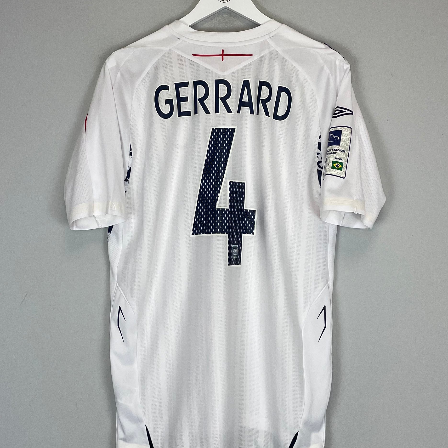 Buy 2007/09 ENGLAND GERRARD 4 HOME SHIRT (L) UMBRO ~ Free worldwide shipping ~ Authentic Vintage Football Shirts from Cult Kits