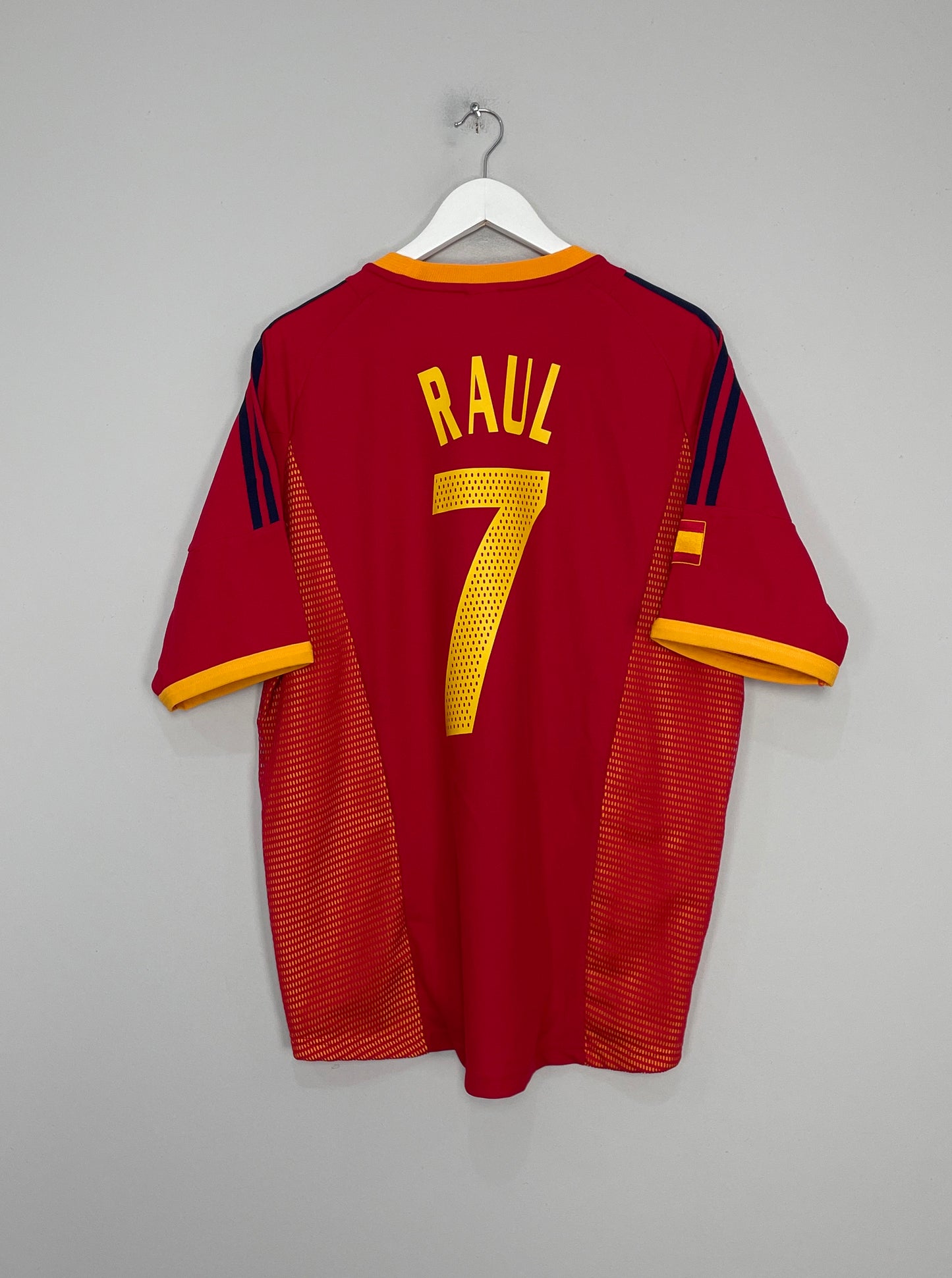 Image of the Spain Raul shirt from the 2002/04 seaspn