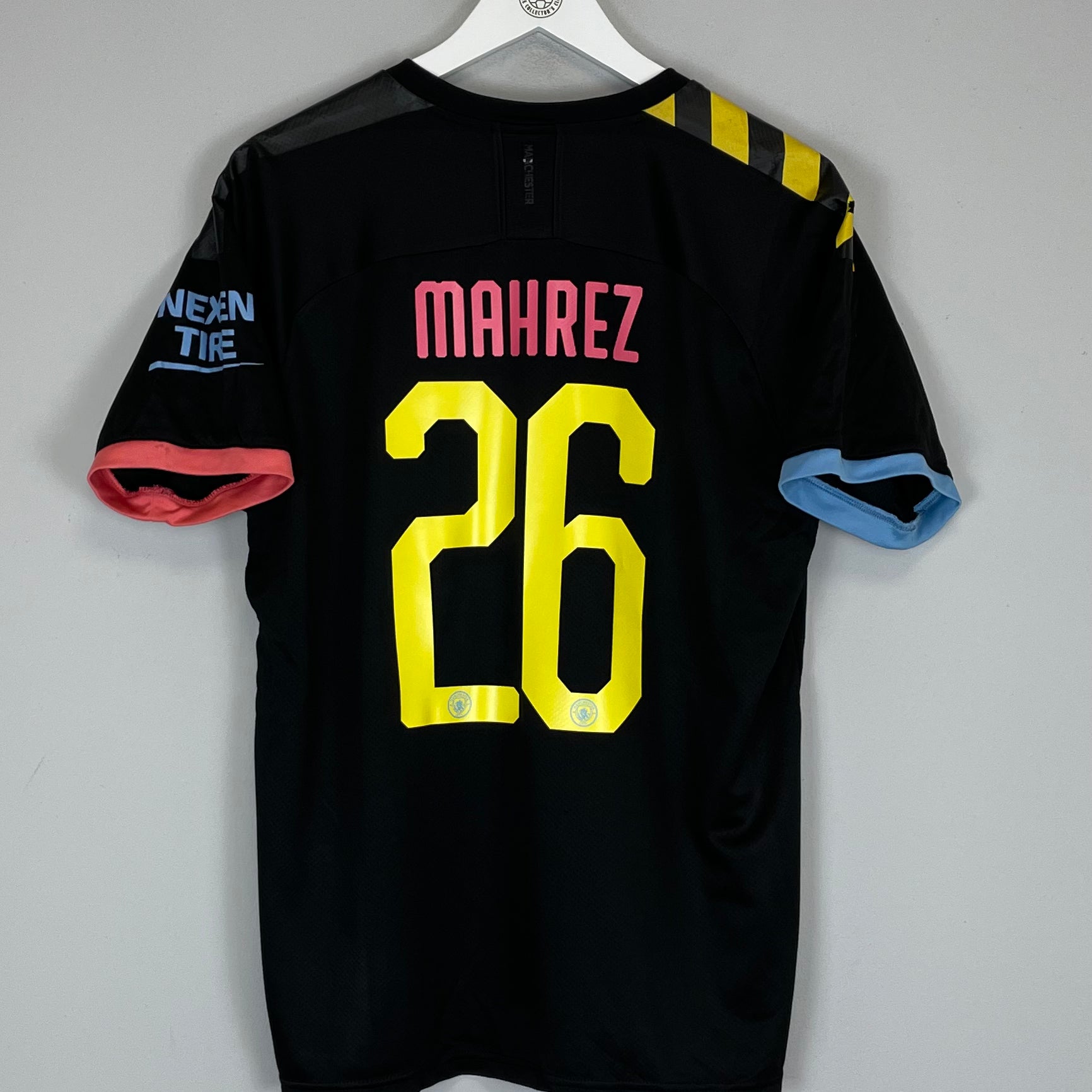 Shop 2019/20 MANCHESTER CITY MAHREZ #26 AWAY SHIRT (XL) PUMA, classic football shirts, vintage football shirts & retro soccer jerseys at Cult Kits
