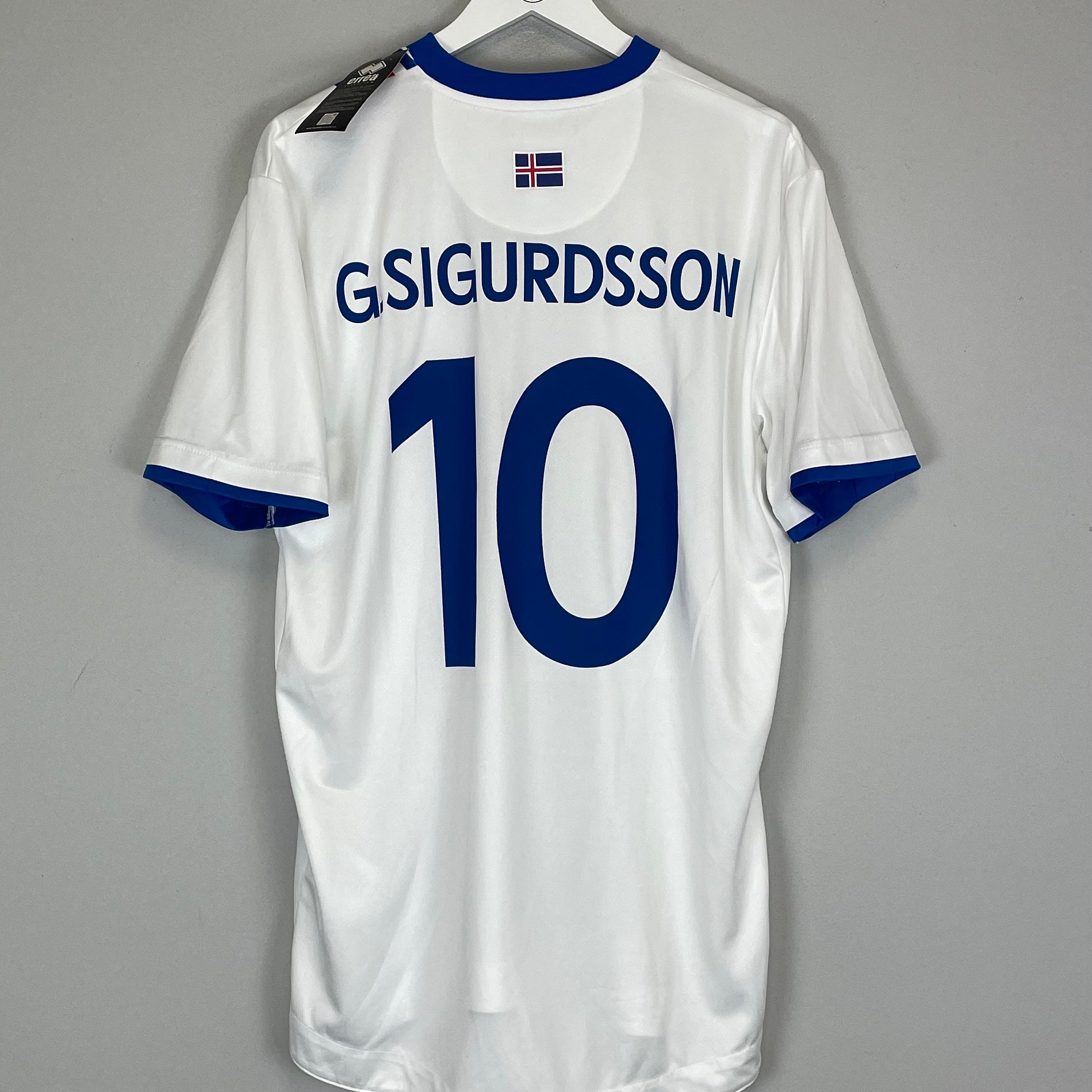 Shop 2016/18 ICELAND SIGURDSSON #10 *BNWT* AWAY SHIRT (XXL) ERREA, classic football shirts, vintage football shirts & retro soccer jerseys at Cult Kits