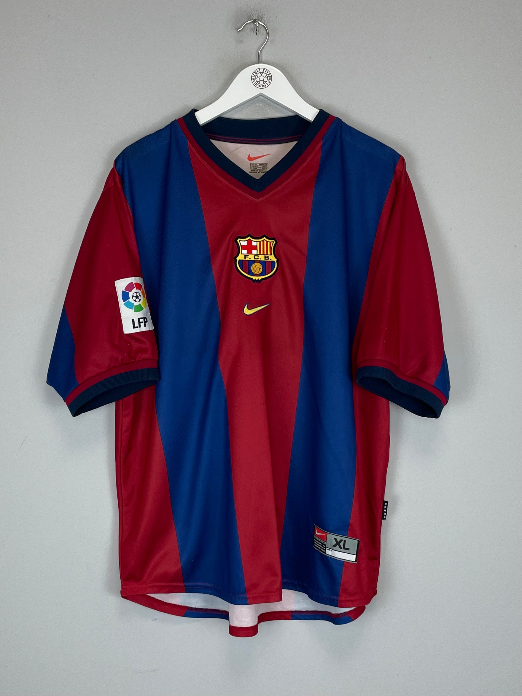 Shop 1998/00 BARCELONA GUARDIOLA #4 HOME SHIRT (XL) NIKE, classic football shirts, vintage football shirts & retro soccer jerseys at Cult Kits