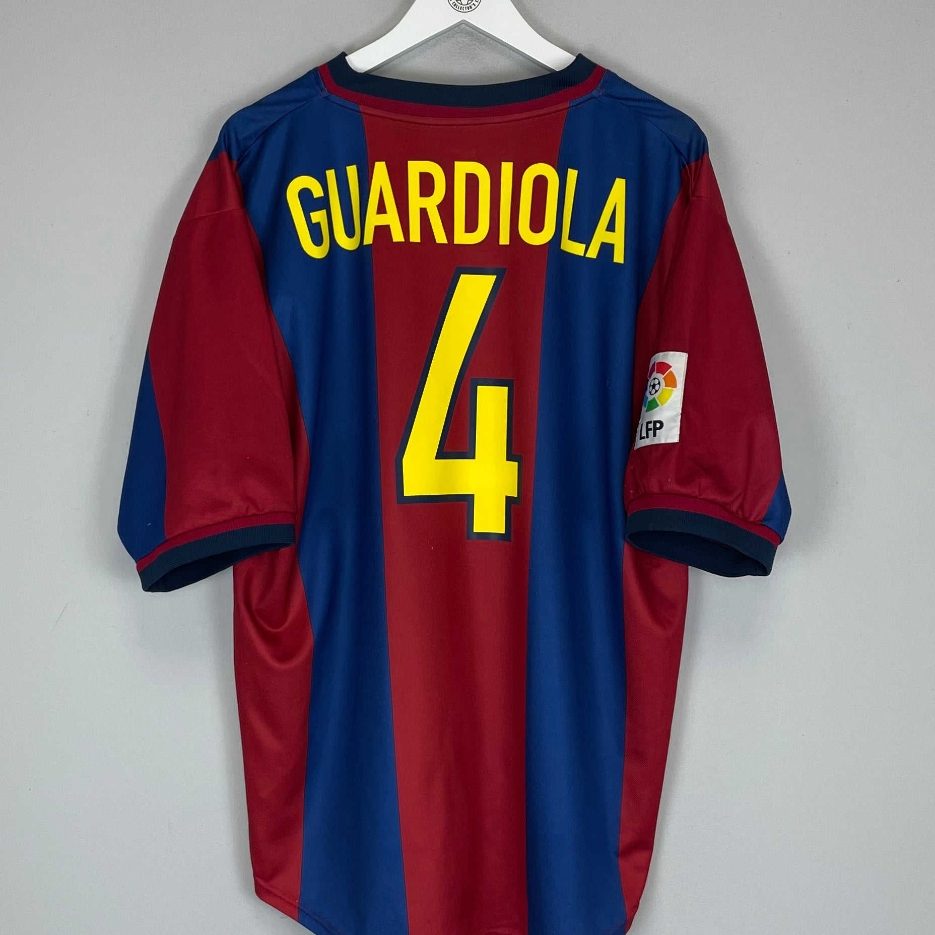 Shop 1998/00 BARCELONA GUARDIOLA #4 HOME SHIRT (XL) NIKE, classic football shirts, vintage football shirts & retro soccer jerseys at Cult Kits
