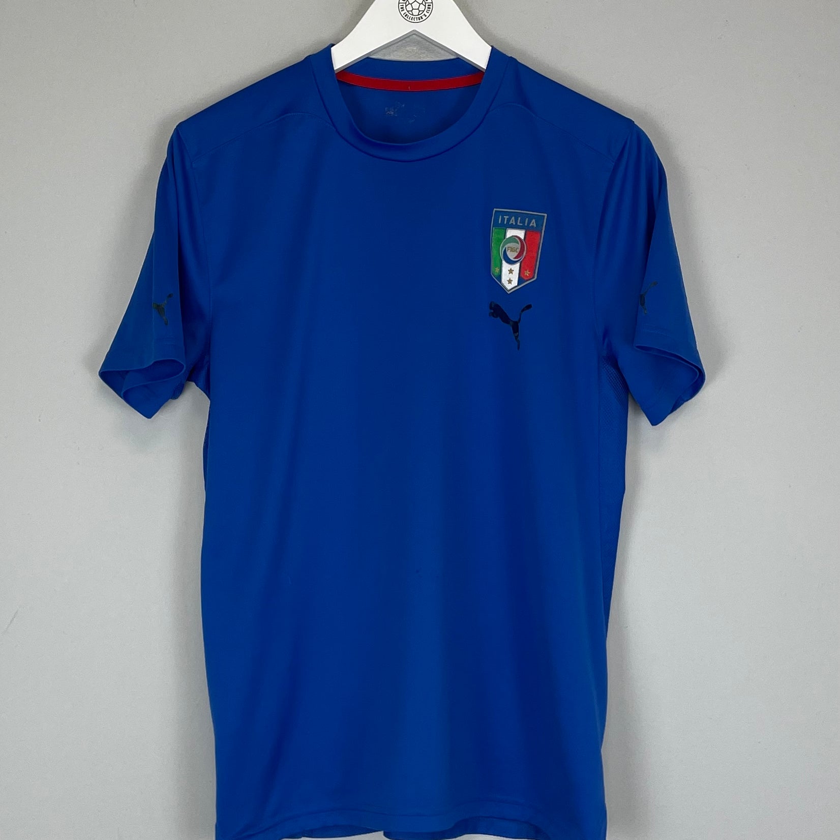 Shop 2006/07 ITALY TRAINING SHIRT (M) PUMA, classic football shirts, vintage football shirts & retro soccer jerseys at Cult Kits