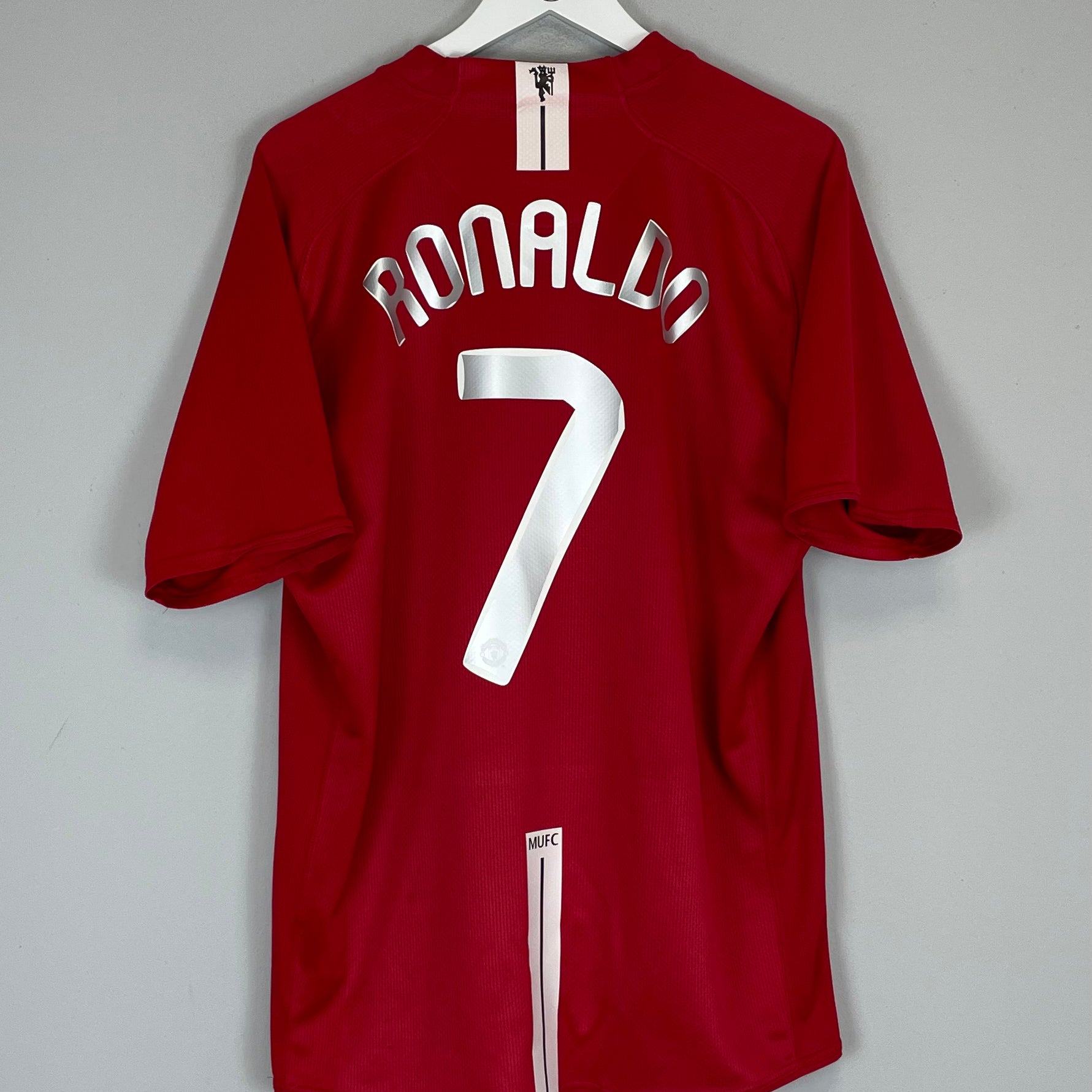 Shop 2007/09 MANCHESTER UNITED RONALDO #7 HOME SHIRT (XL) NIKE, classic football shirts, vintage football shirts & retro soccer jerseys at Cult Kits