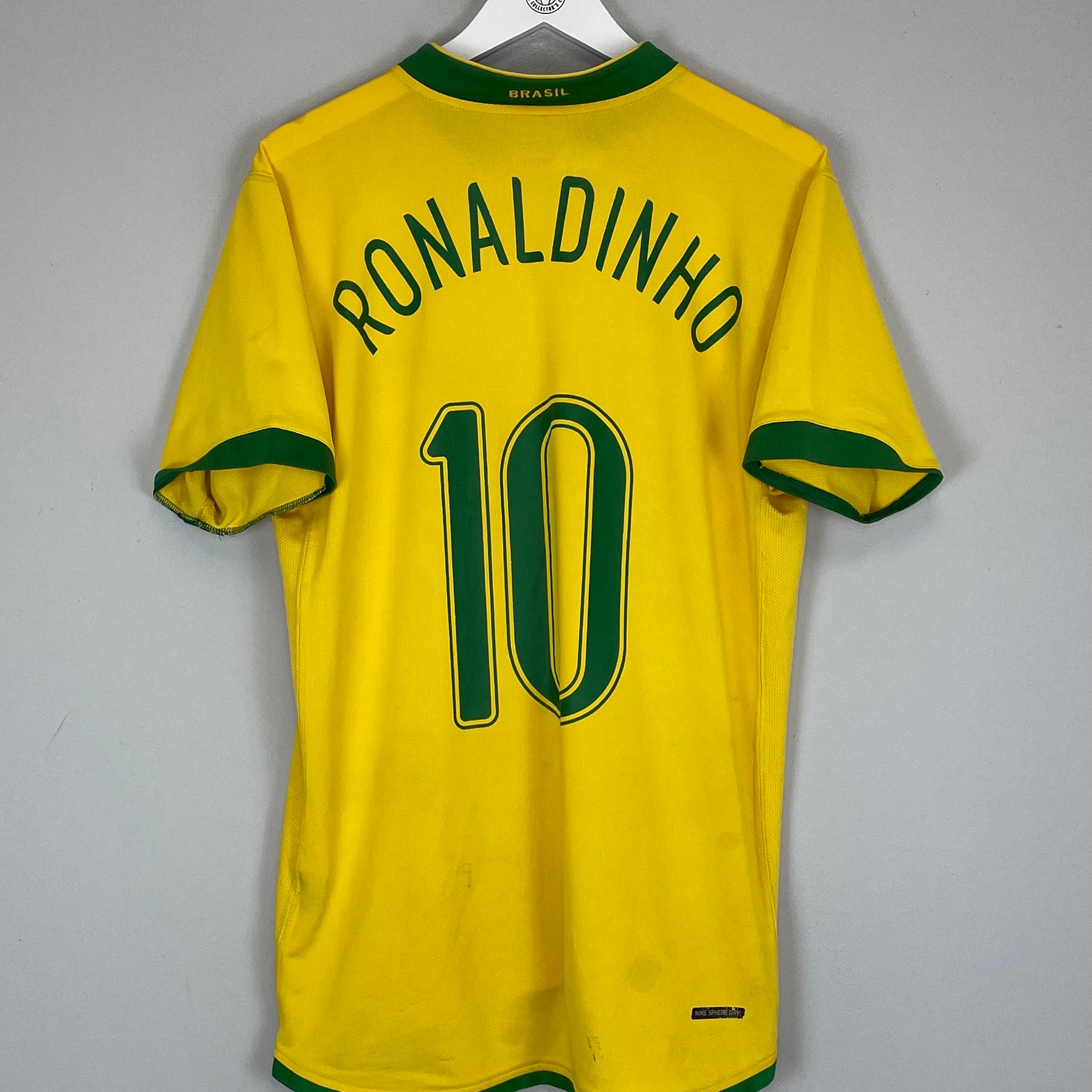 Shop 2006/08 BRAZIL RONALDINHO #10 HOME SHIRT (L) NIKE, classic football shirts, vintage football shirts & retro soccer jerseys at Cult Kits