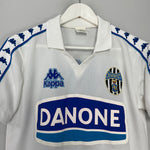 Shop 1994/95 JUVENTUS TRAINING SHIRT (M) KAPPA, classic football shirts, vintage football shirts & retro soccer jerseys at Cult Kits