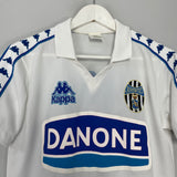 Shop 1994/95 JUVENTUS TRAINING SHIRT (M) KAPPA, classic football shirts, vintage football shirts & retro soccer jerseys at Cult Kits
