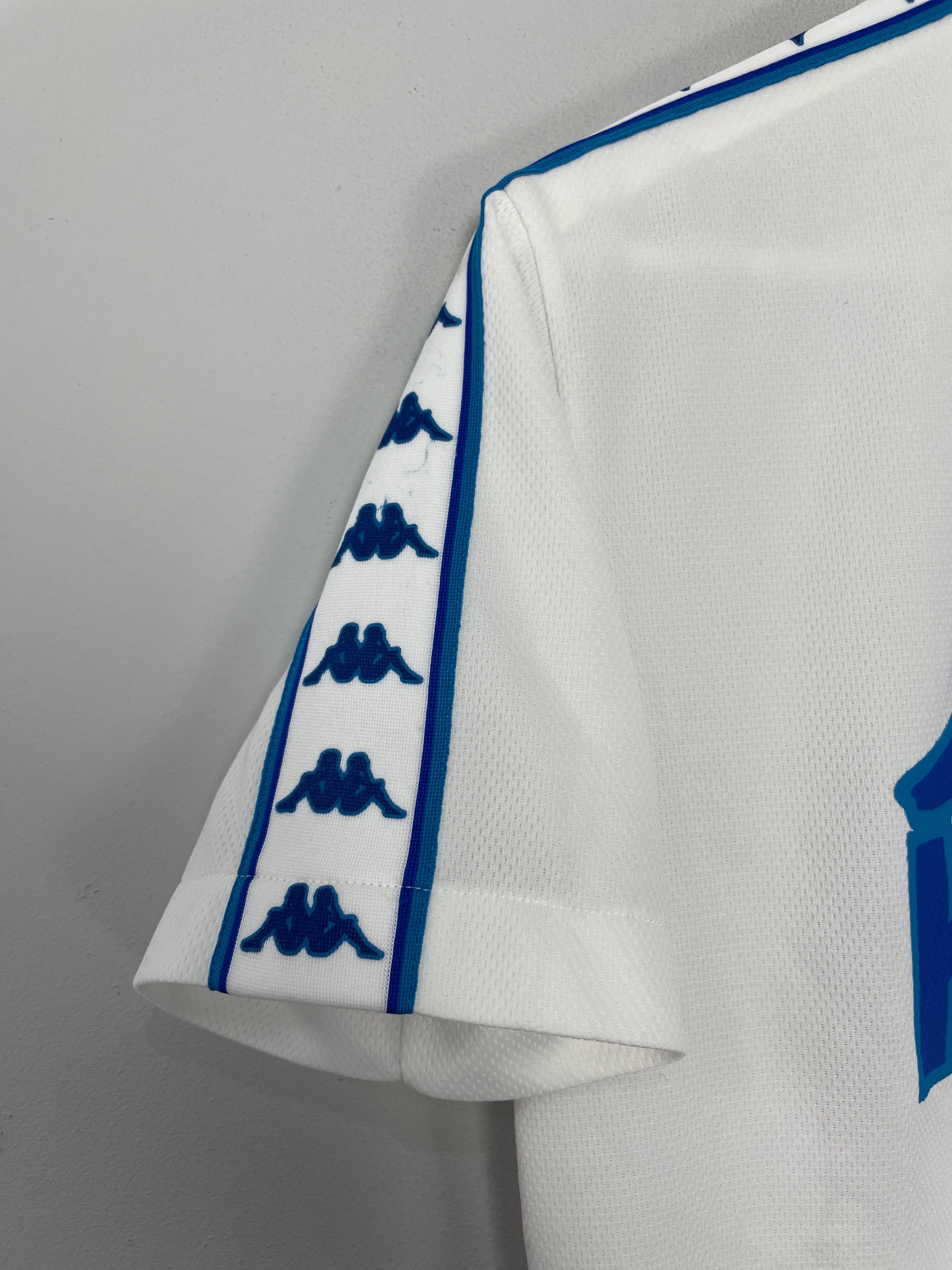 Shop 1994/95 JUVENTUS TRAINING SHIRT (M) KAPPA, classic football shirts, vintage football shirts & retro soccer jerseys at Cult Kits