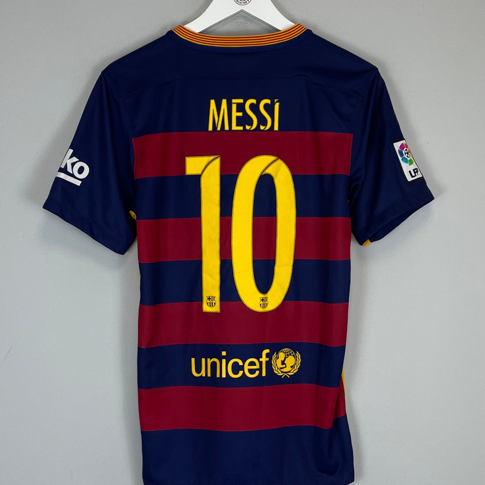 Shop 2015/16 BARCELONA MESSI #10 HOME SHIRT (S) NIKE, classic football shirts, vintage football shirts & retro soccer jerseys at Cult Kits