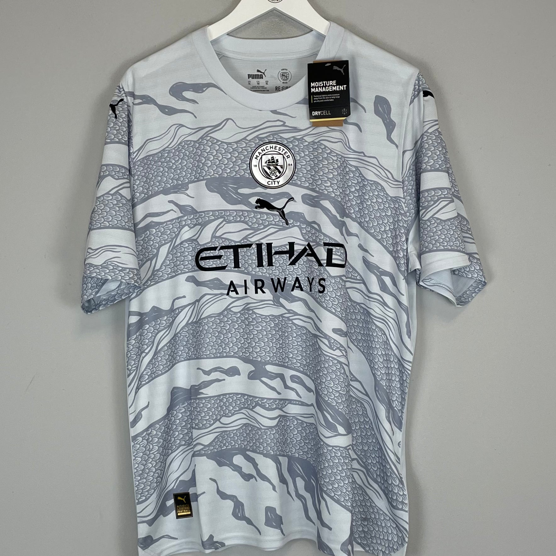 Shop 2024 MANCHESTER CITY *BNWT* CHINESE NEW YEAR SHIRT (XL) PUMA, classic football shirts, vintage football shirts & retro soccer jerseys at Cult Kits