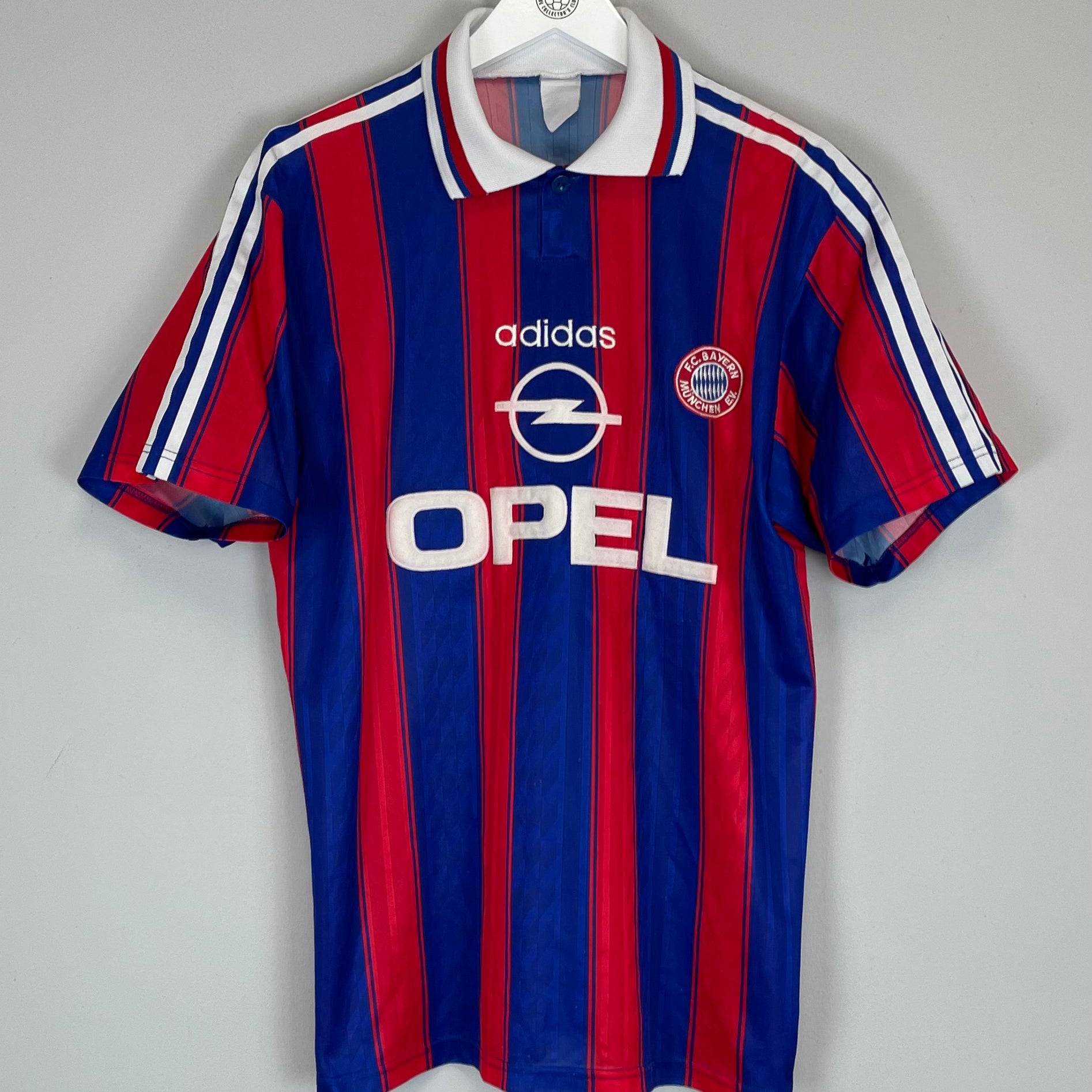 Shop 1996/97 BAYERN MUNICH HOME SHIRT (M) ADIDAS, classic football shirts, vintage football shirts & retro soccer jerseys at Cult Kits