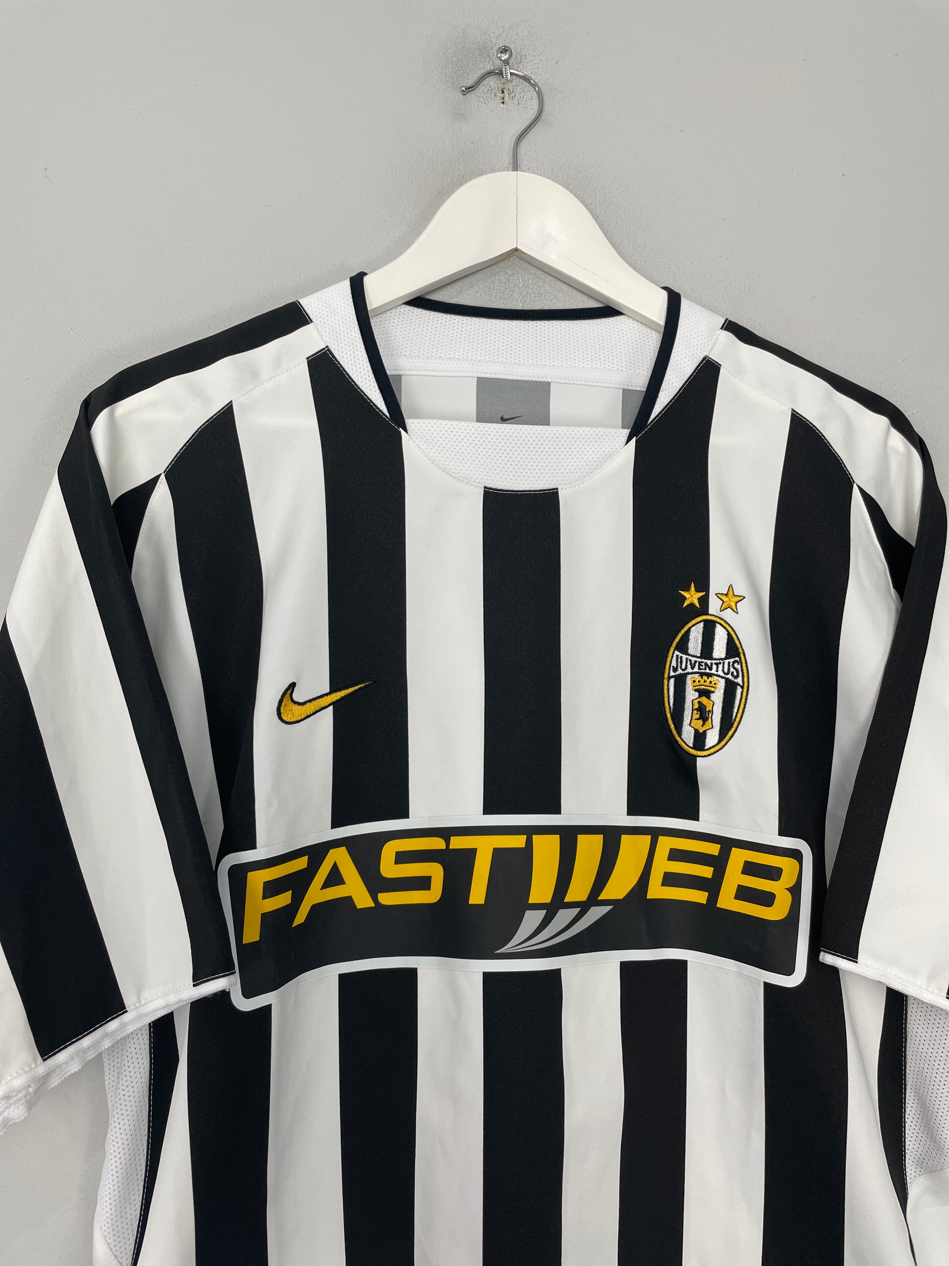 Shop 2003/04 JUVENTUS DEL PIERO #10 HOME SHIRT (L) NIKE, classic football shirts, vintage football shirts & retro soccer jerseys at Cult Kits