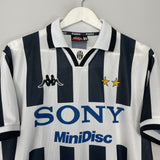 Shop 1995/96 JUVENTUS ZIDANE #21 HOME SHIRT (L) KAPPA, classic football shirts, vintage football shirts & retro soccer jerseys at Cult Kits