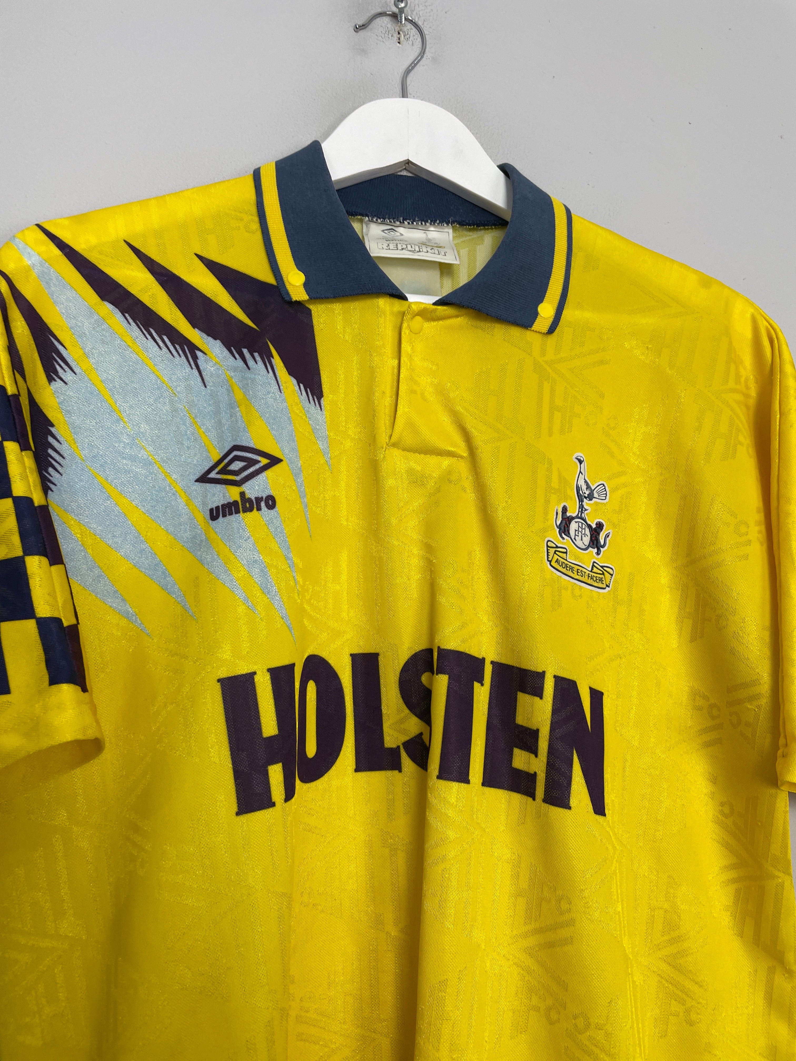 Shop 1991/95 TOTTENHAM AWAY SHIRT (L) UMBRO, classic football shirts, vintage football shirts & retro soccer jerseys at Cult Kits