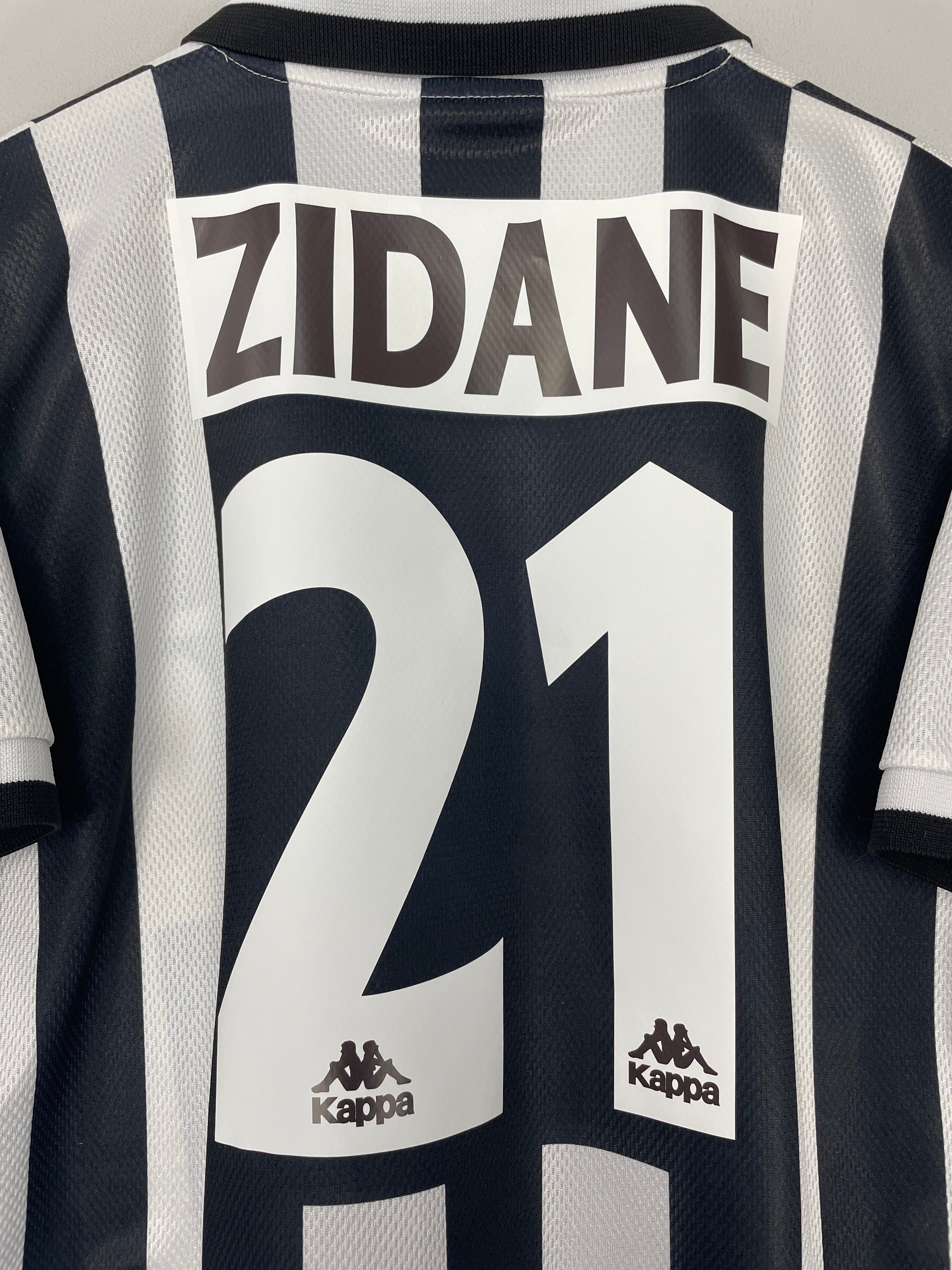 Shop 1995/96 JUVENTUS ZIDANE #21 HOME SHIRT (L) KAPPA, classic football shirts, vintage football shirts & retro soccer jerseys at Cult Kits