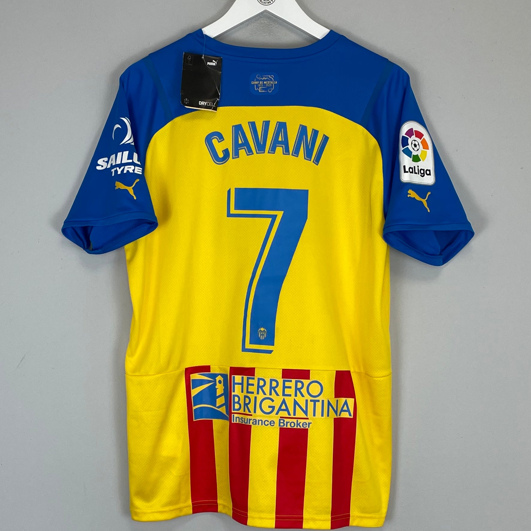 Shop 2022/23 VALENCIA CAVANI #7 *BNWT* THIRD SHIRT (L) PUMA, classic football shirts, vintage football shirts & retro soccer jerseys at Cult Kits
