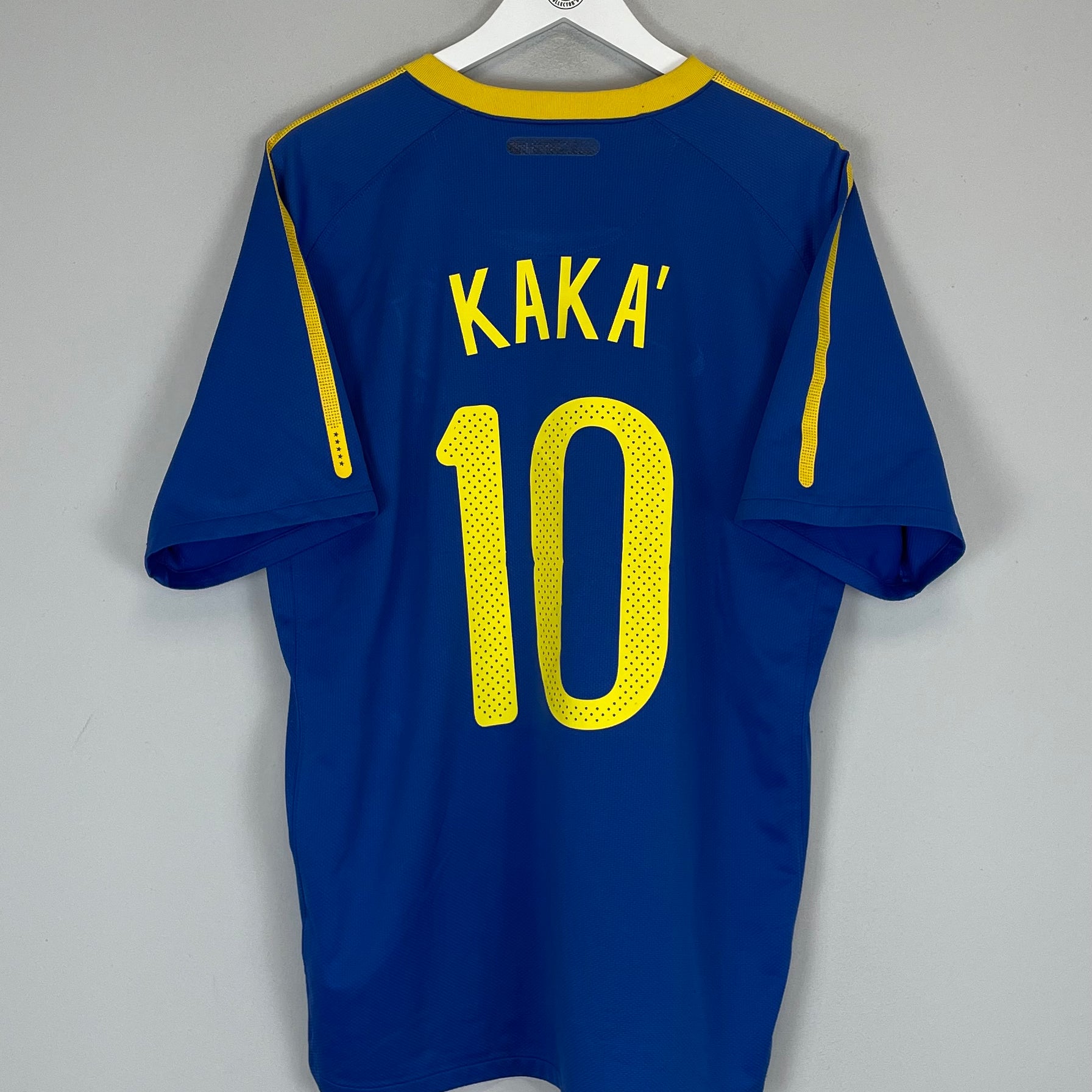Shop 2010/11 BRAZIL KAKA #10 AWAY SHIRT (XL) NIKE, classic football shirts, vintage football shirts & retro soccer jerseys at Cult Kits