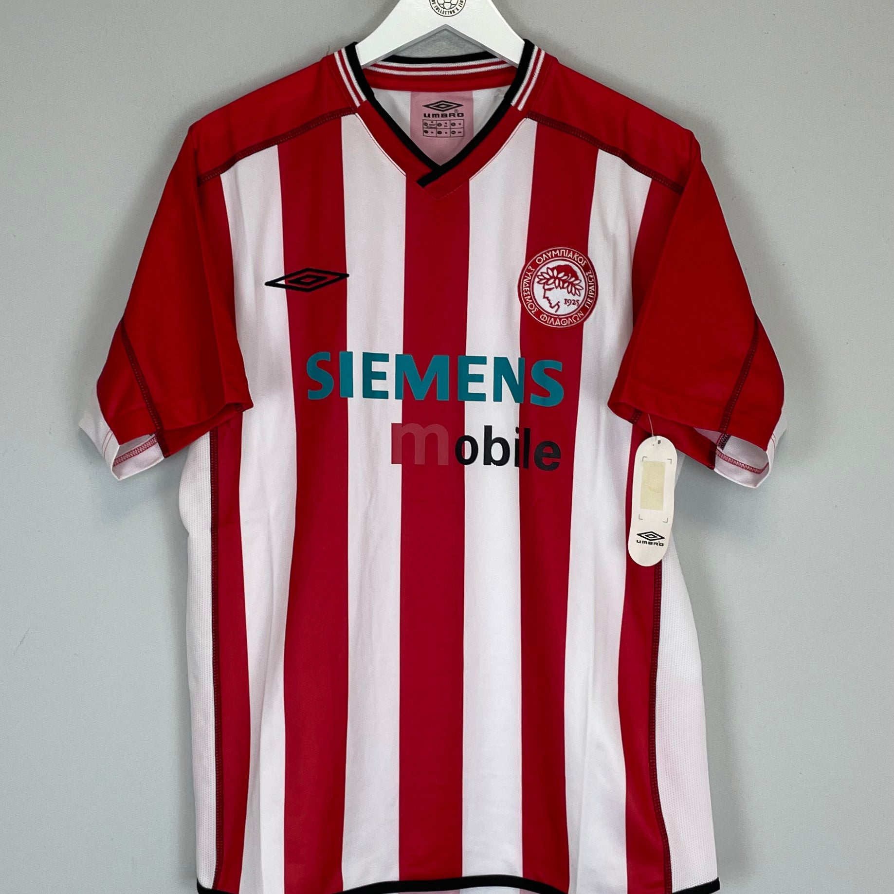 Shop 2002/03 OLYMPIAKOS *BNWT* HOME SHIRT (M) UMBRO, classic football shirts, vintage football shirts & retro soccer jerseys at Cult Kits
