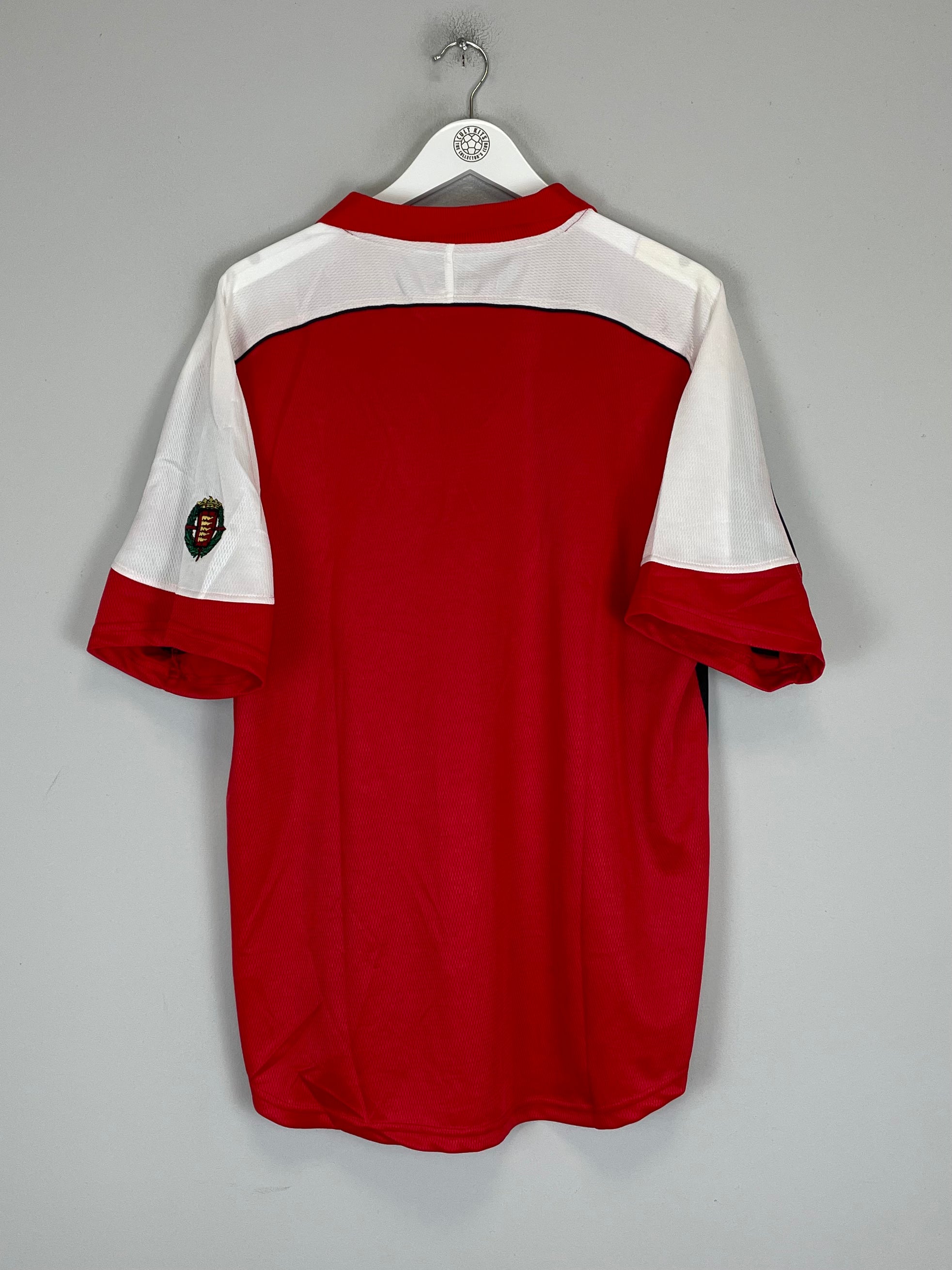 Shop 2001/03 REAL VALLODOLID AWAY SHIRT (XL) UMBRO, classic football shirts, vintage football shirts & retro soccer jerseys at Cult Kits