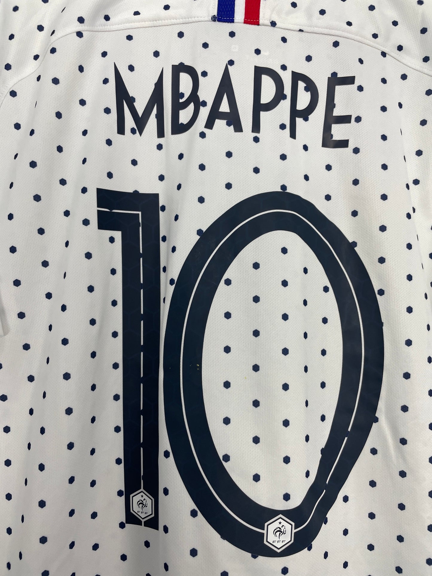 2019/20 FRANCE WOMENS MBAPPE #10 AWAY SHIRT (XL) NIKE