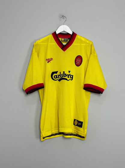 Image of the Liverpool shirt from the 1997/99 season