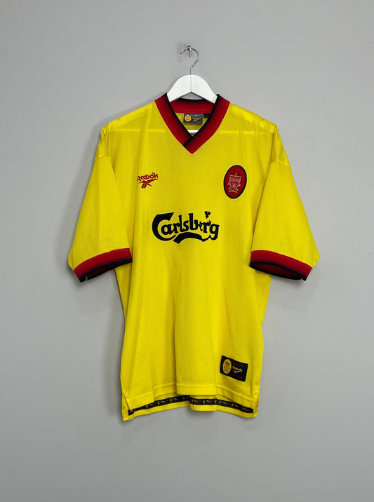 Image of the Liverpool shirt from the 1997/99 season
