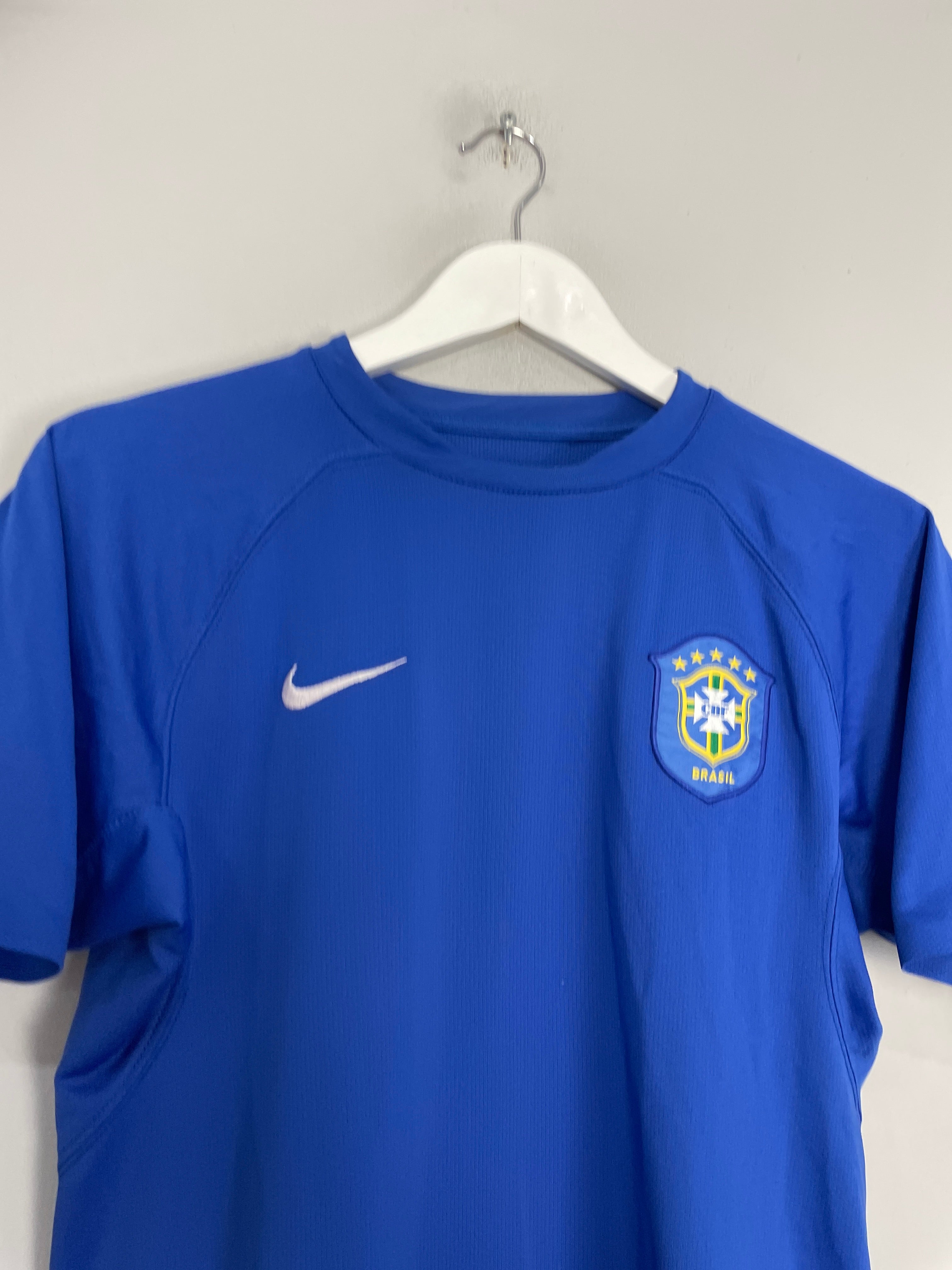 Shop 2006/08 BRAZIL TRAINING SHIRT (S) NIKE, classic football shirts, vintage football shirts & retro soccer jerseys at Cult Kits