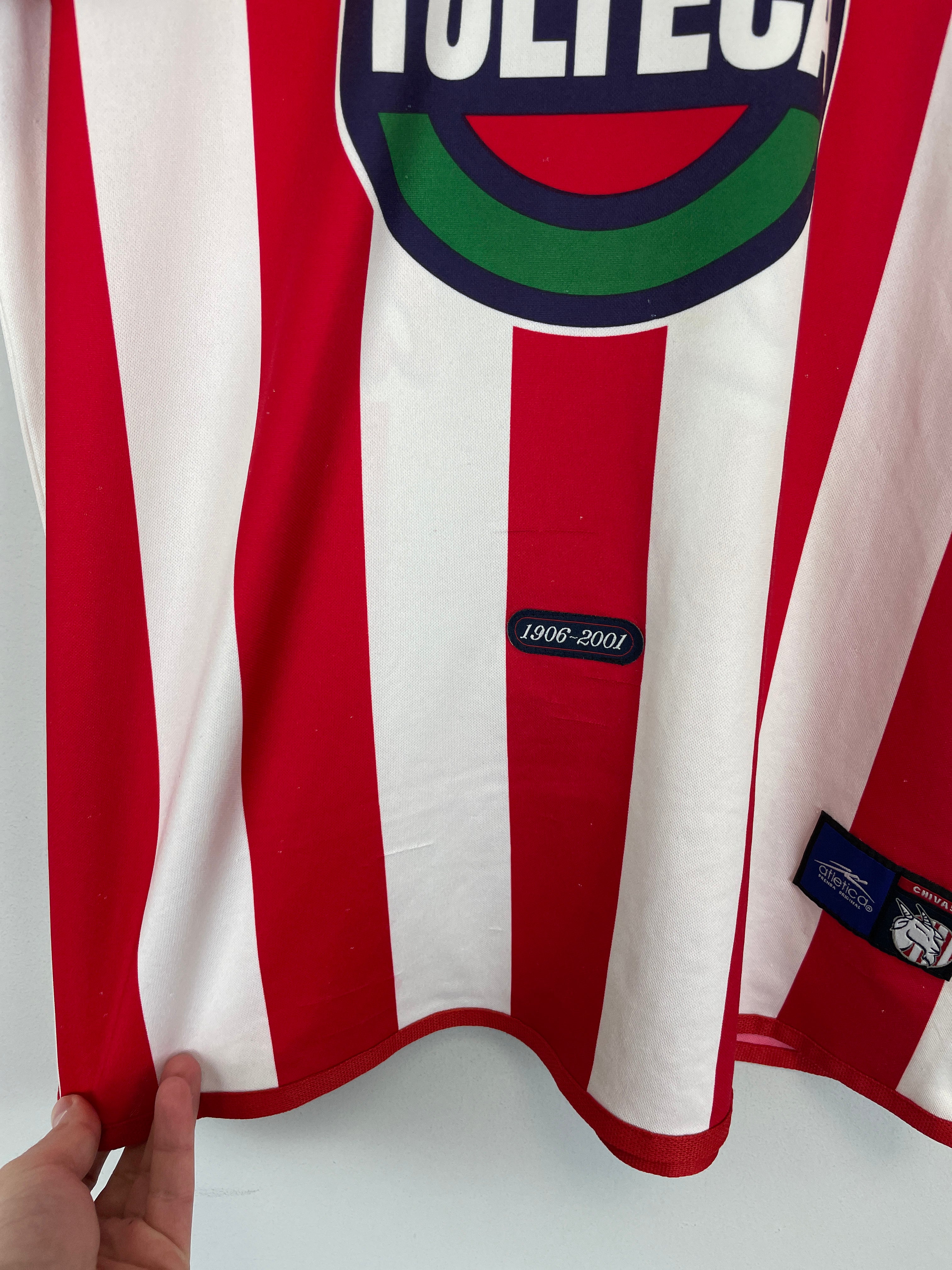 Shop 2001/02 CHIVAS GUADALAJARA HOME SHIRT (XL) ATLETICA, classic football shirts, vintage football shirts & retro soccer jerseys at Cult Kits