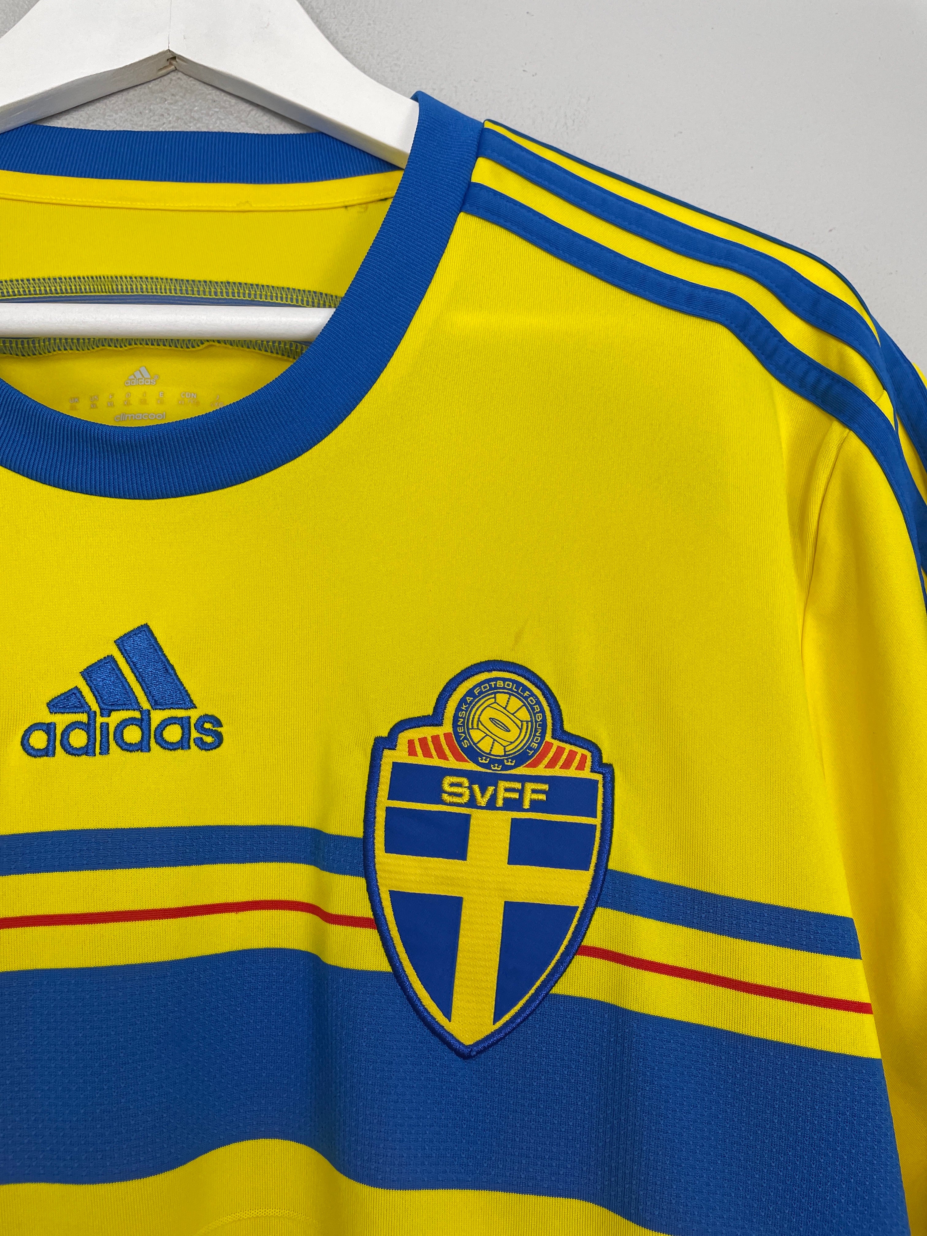 Shop 2014/15 SWEDEN HOME SHIRT (XL) ADIDAS, classic football shirts, vintage football shirts & retro soccer jerseys at Cult Kits