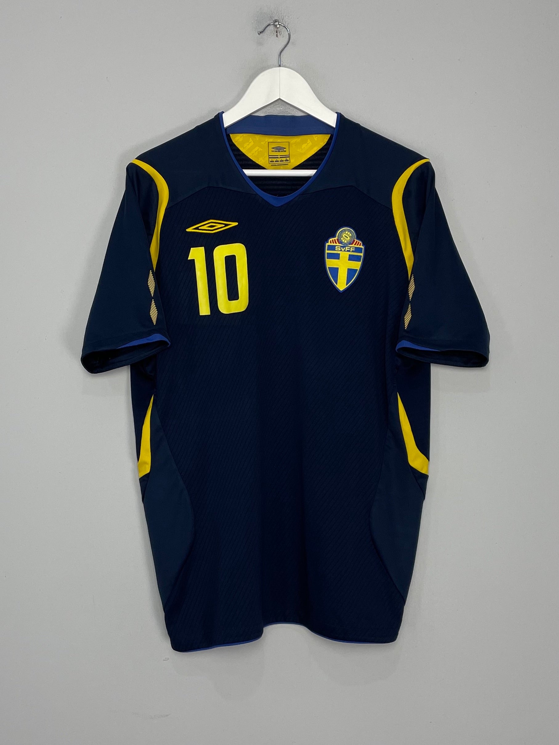 Shop 2008/09 SWEDEN IBRAHIMOVIC #9 AWAY SHIRT (L) UMBRO, classic football shirts, vintage football shirts & retro soccer jerseys at Cult Kits