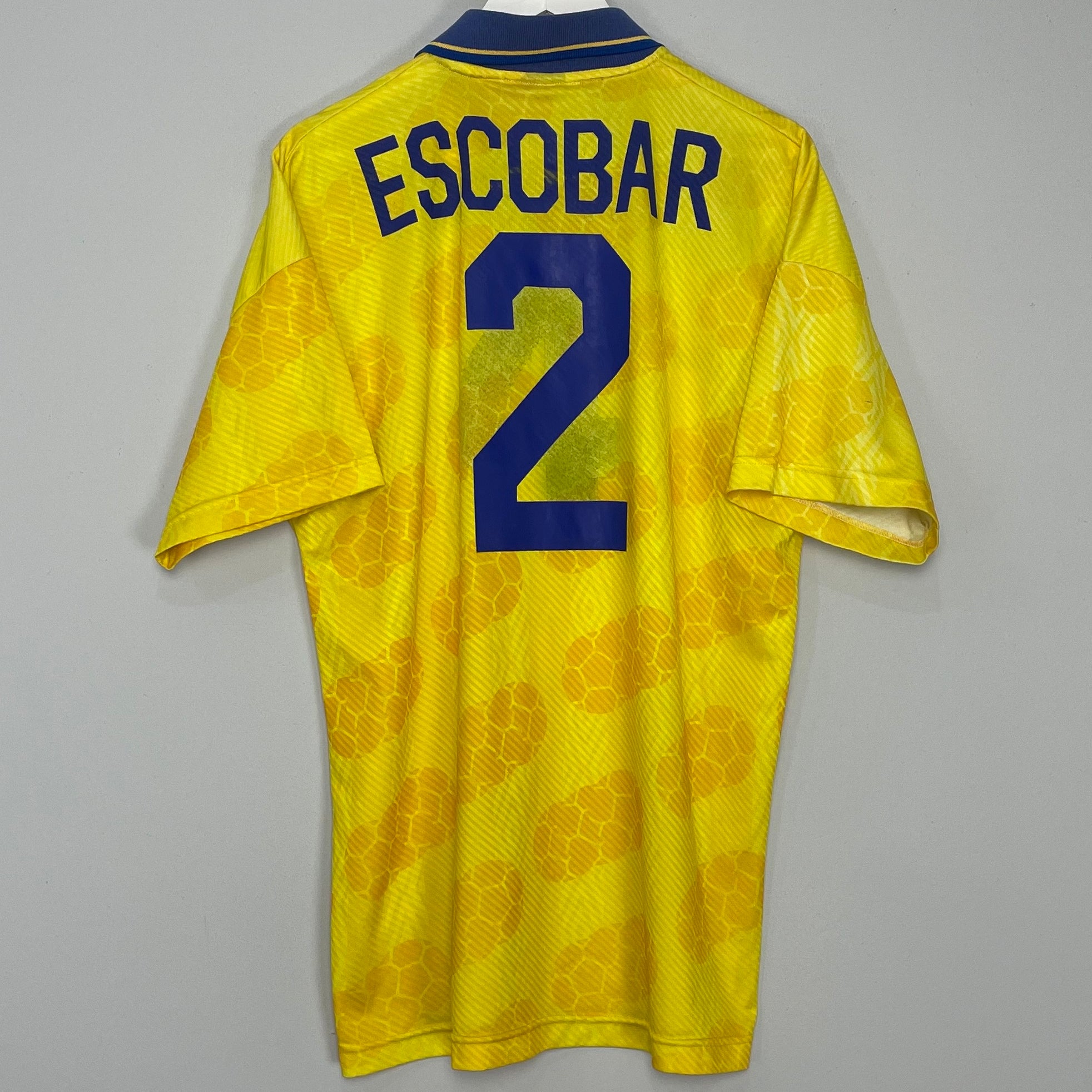 Shop 1994/95 COLOMBIA ESCOBAR #2 HOME SHIRT (XL) UMBRO, classic football shirts, vintage football shirts & retro soccer jerseys at Cult Kits