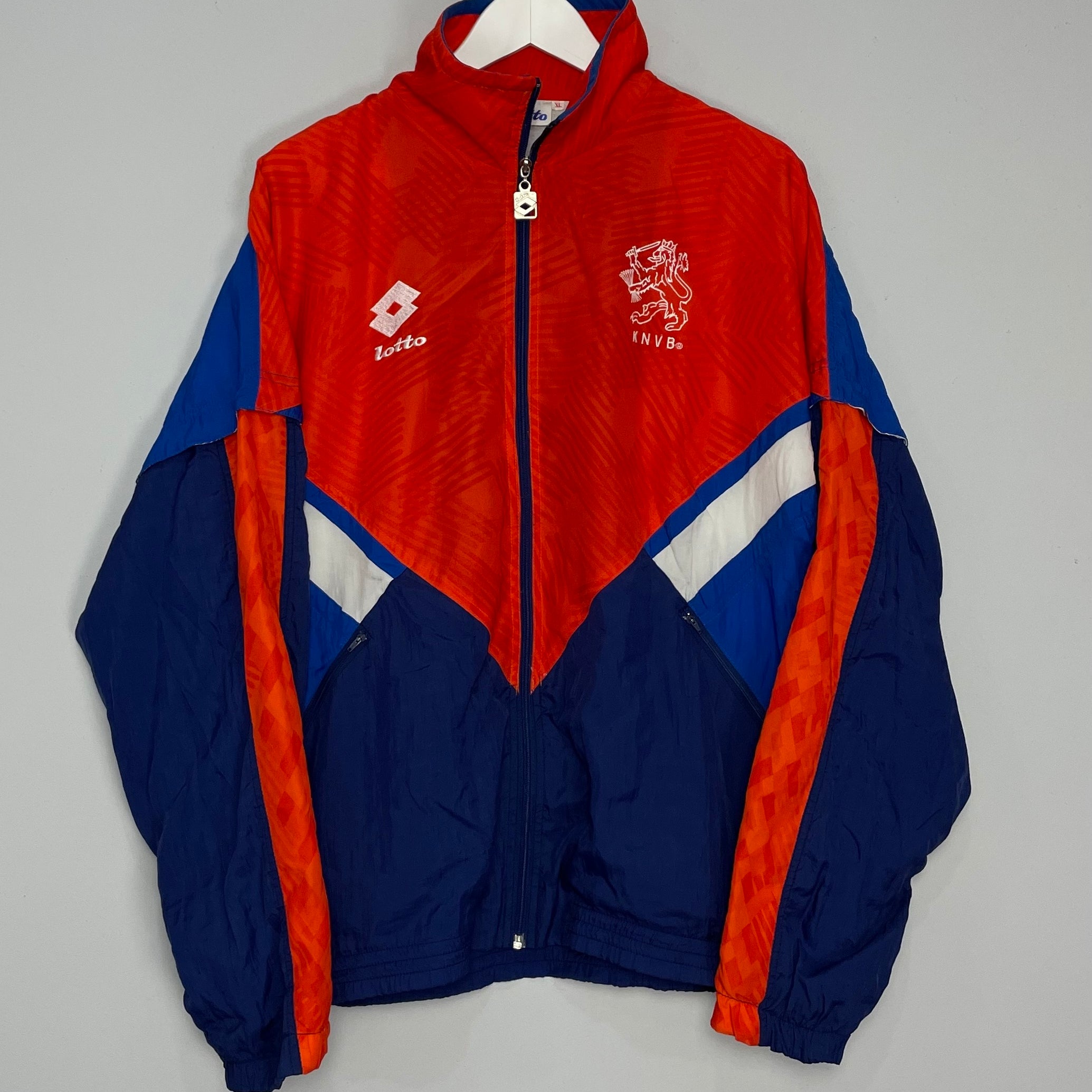Shop 1992/94 NETHERLANDS TRACK JACKET (XL) LOTTO, classic football shirts, vintage football shirts & retro soccer jerseys at Cult Kits