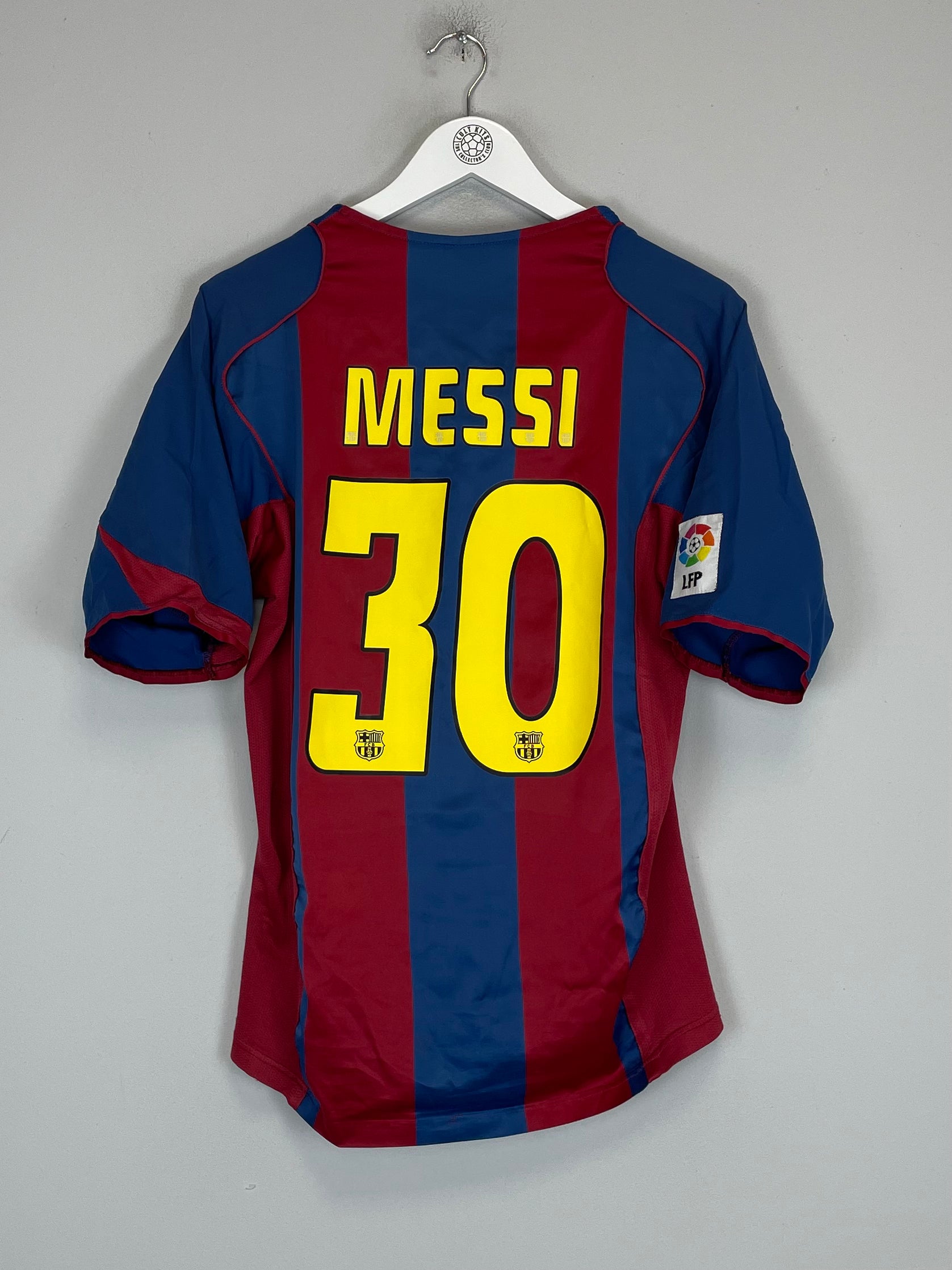 Shop 2004/05 BARCELONA MESSI #10 HOME SHIRT (S) NIKE, classic football shirts, vintage football shirts & retro soccer jerseys at Cult Kits