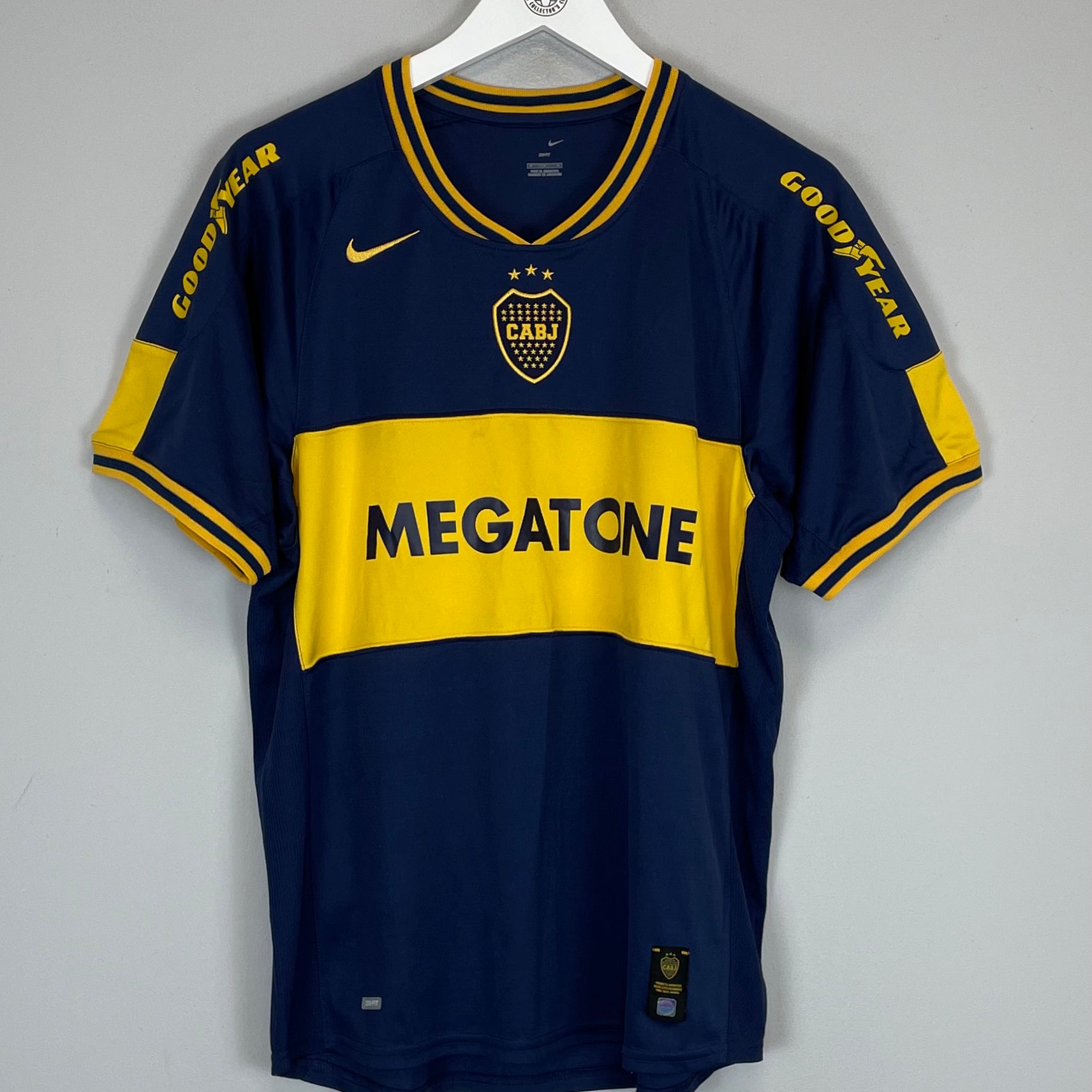 Shop 2006/07 BOCA JUNIORS HOME SHIRT (M) NIKE, classic football shirts, vintage football shirts & retro soccer jerseys at Cult Kits