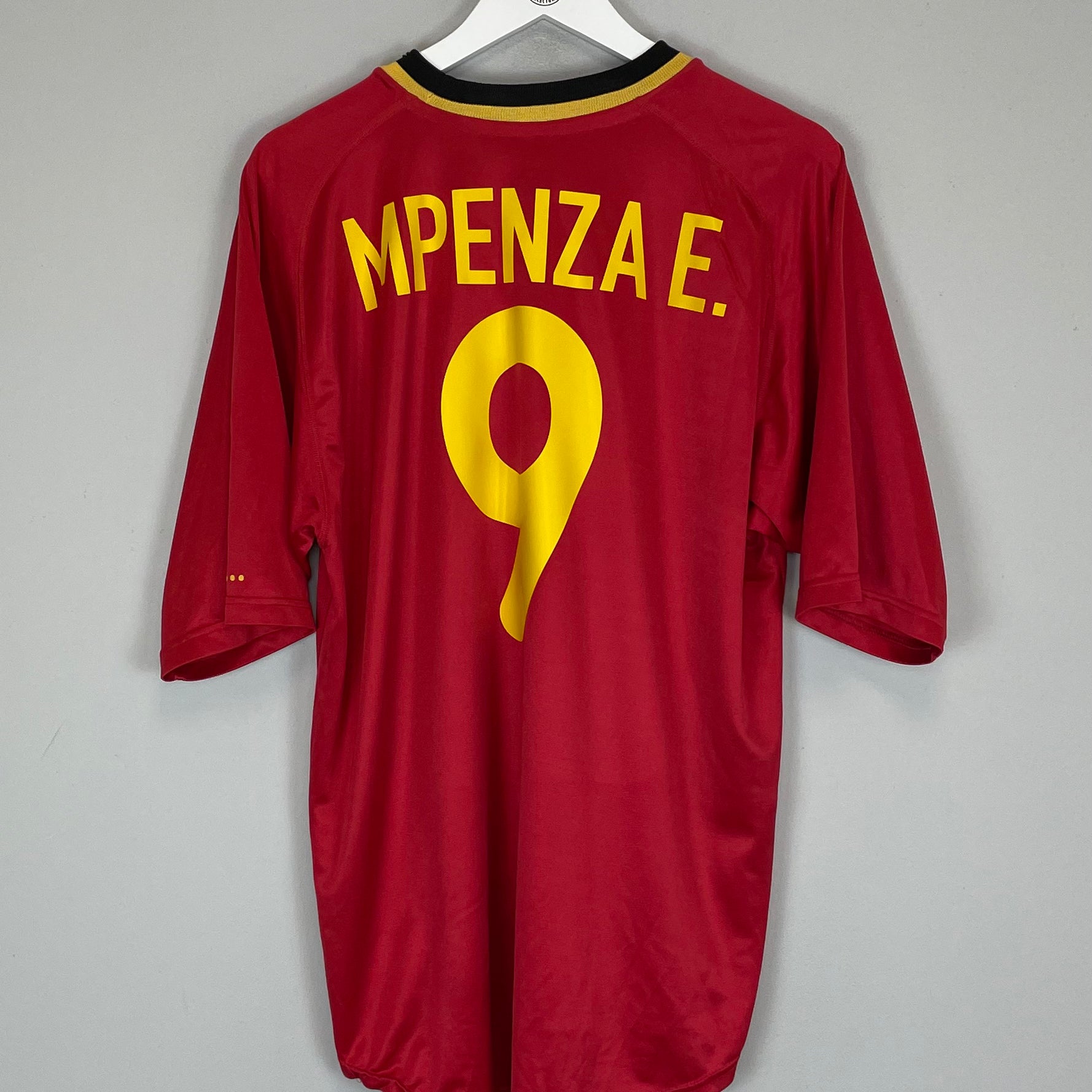 Shop 2000/02 BELGIUM MPENZA #9 HOME SHIRT (L) NIKE, classic football shirts, vintage football shirts & retro soccer jerseys at Cult Kits