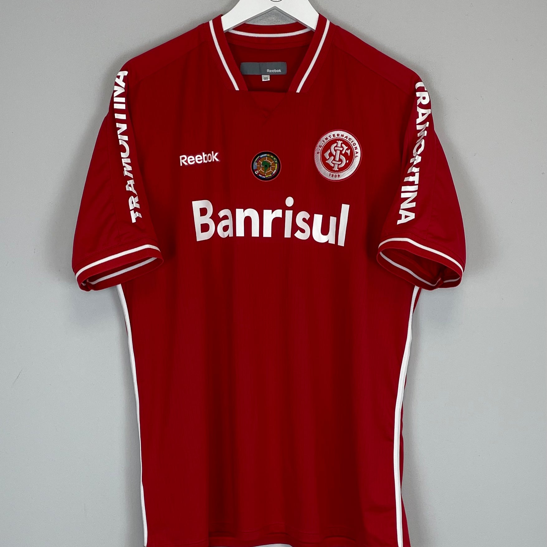 Shop 2011 INTERNACIONAL #10 HOME SHIRT (XL) REEBOK, classic football shirts, vintage football shirts & retro soccer jerseys at Cult Kits